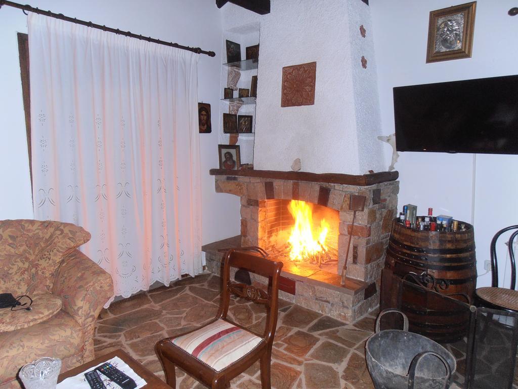 Pontinos Holiday home *