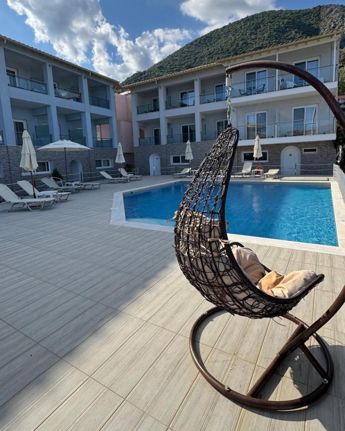 3 Island View Hotel