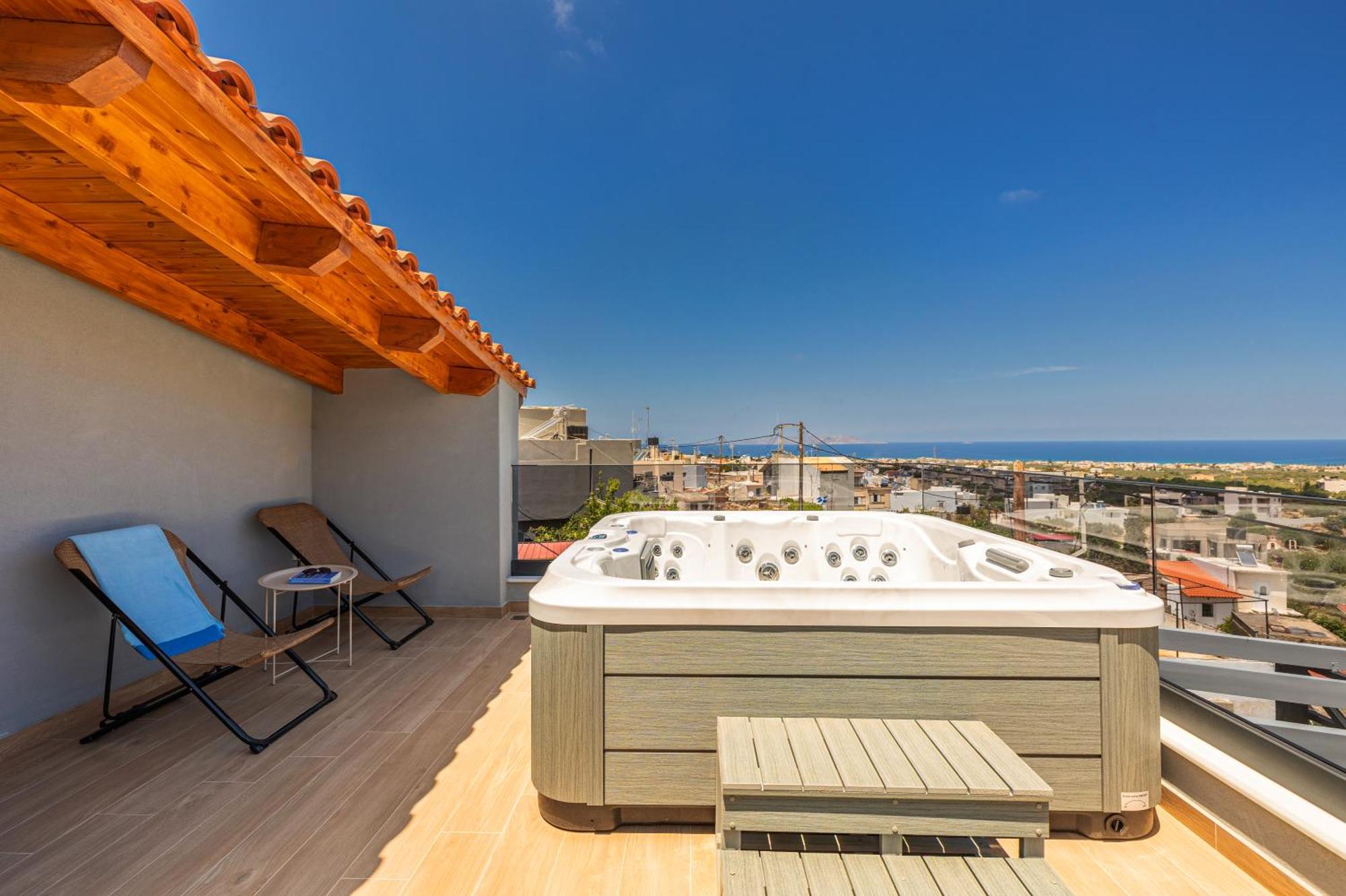 Bella With Jacuzzi Holiday home