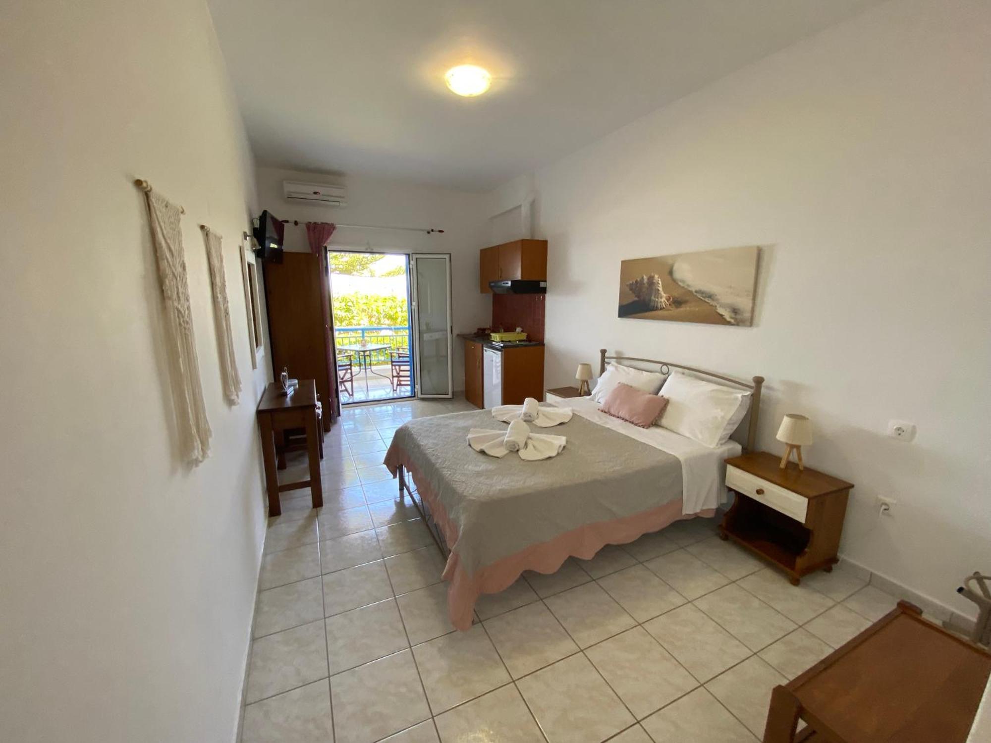 Aparthotel Athena Kythera *