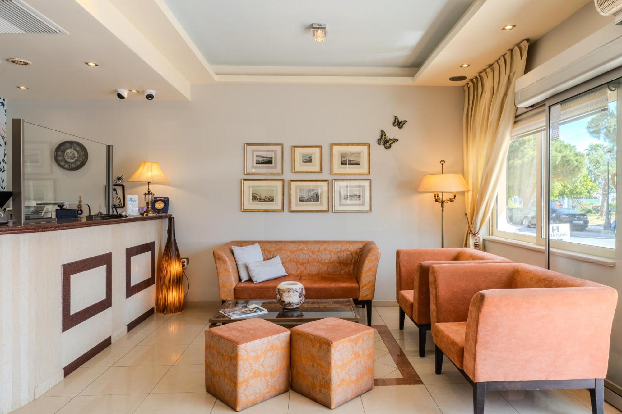 Hotel Plaza 3*