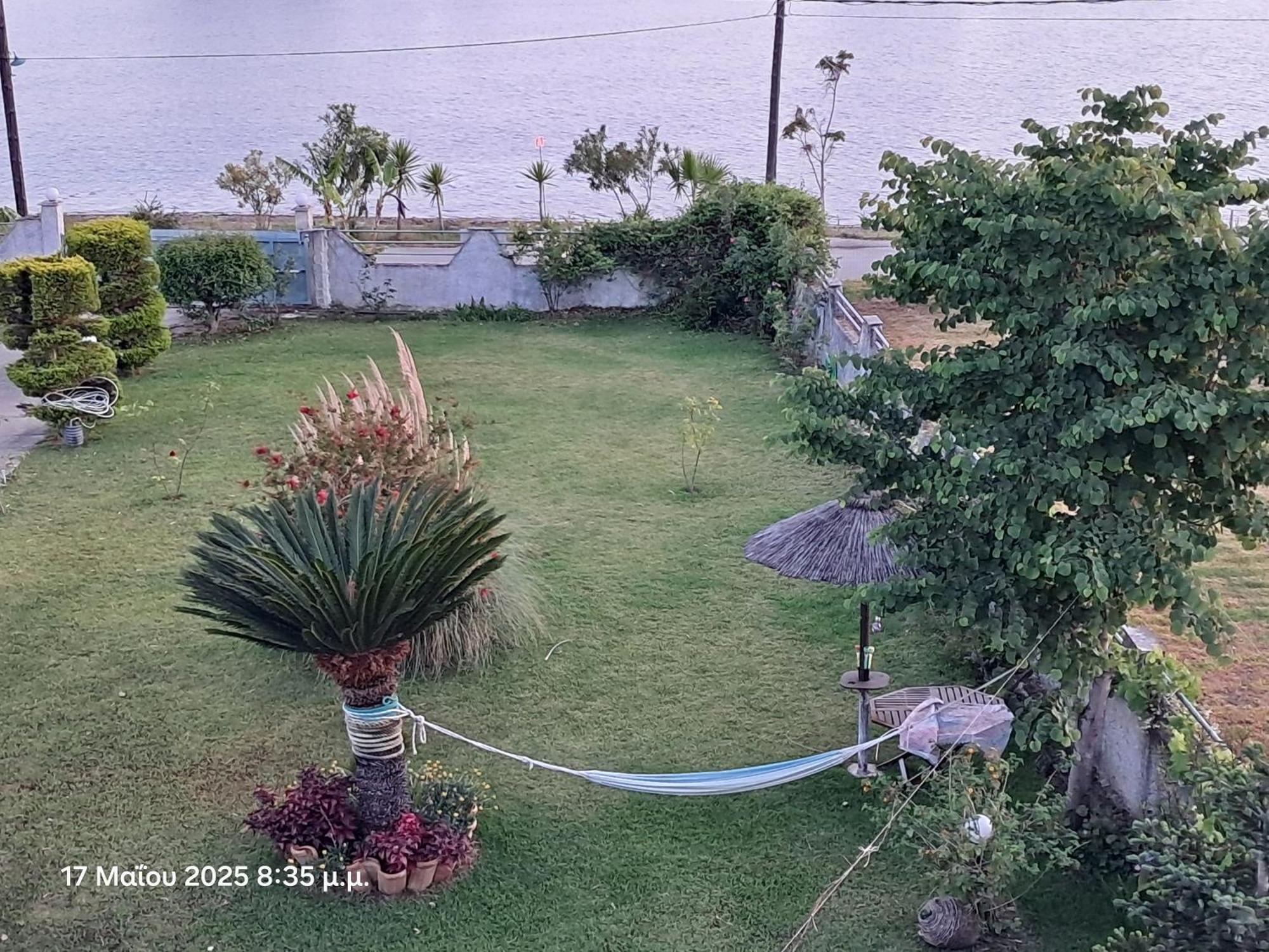 Apartment Floor On Villa, 3' From Center, By The Sea! Host Is Efi Kwsta *