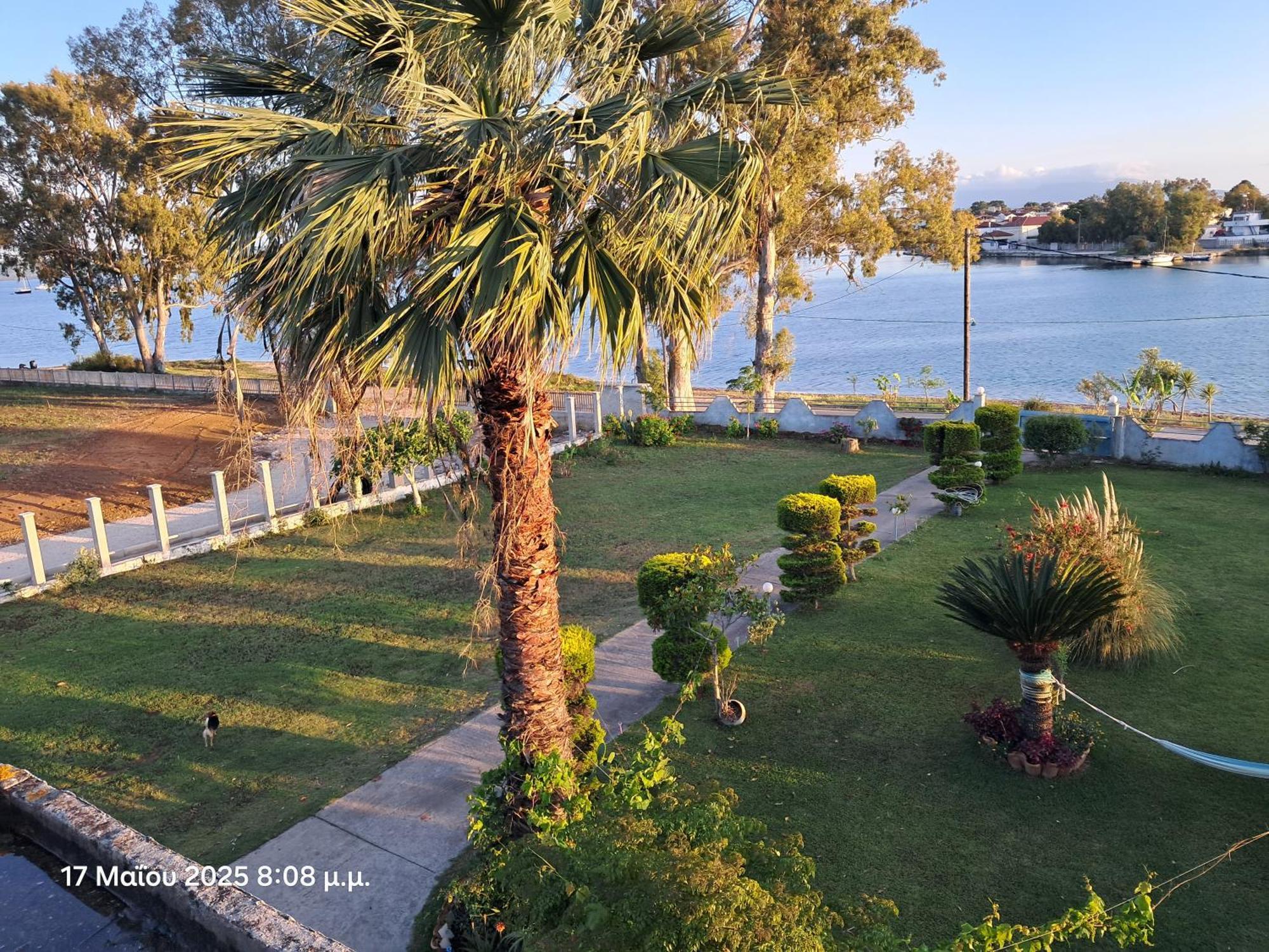 Apartment Floor On Villa, 3' From Center, By The Sea! Host Is Efi Kwsta Preveza