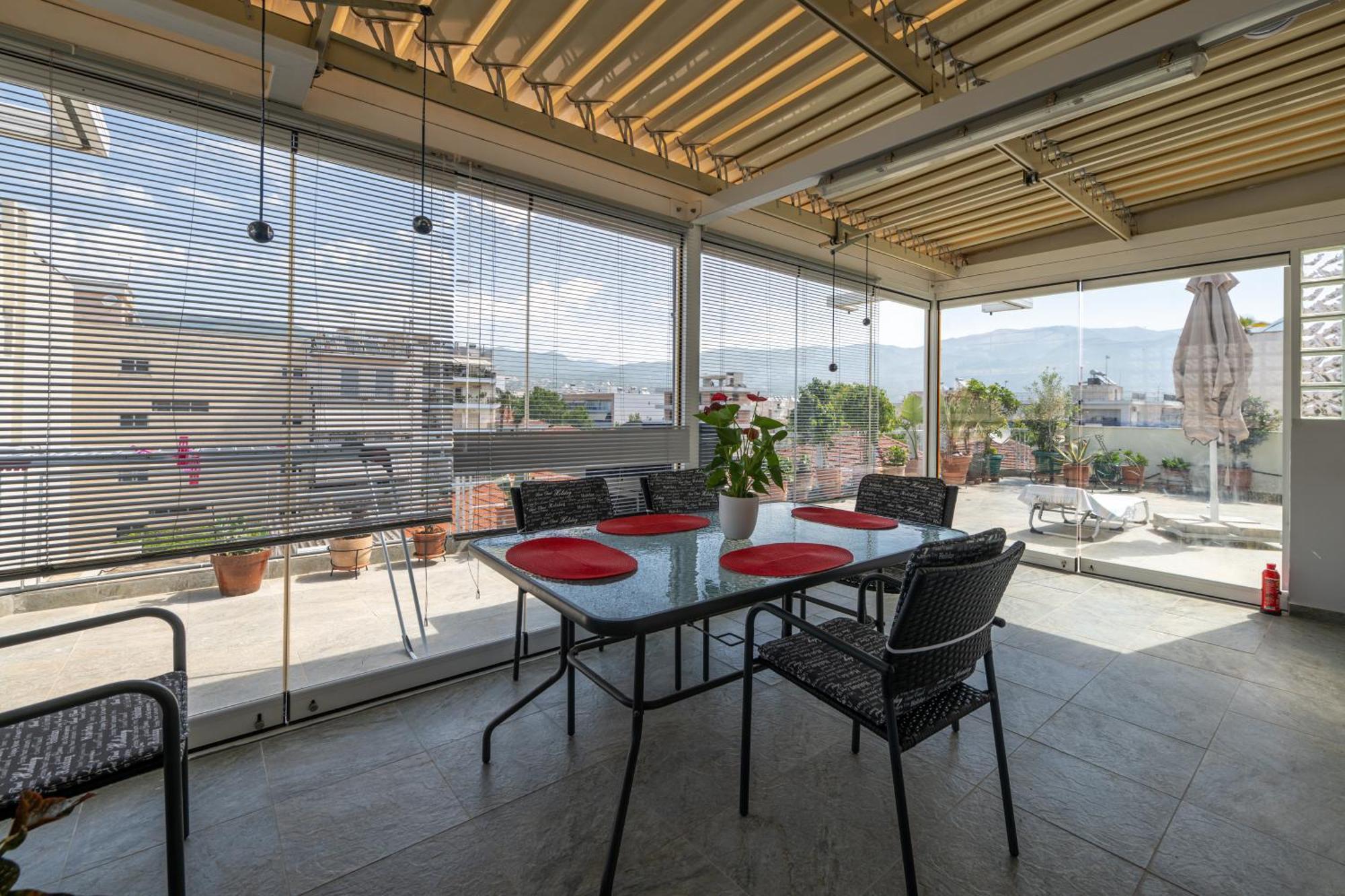 Myrto Luxurious Floor Apartment Kalamata
