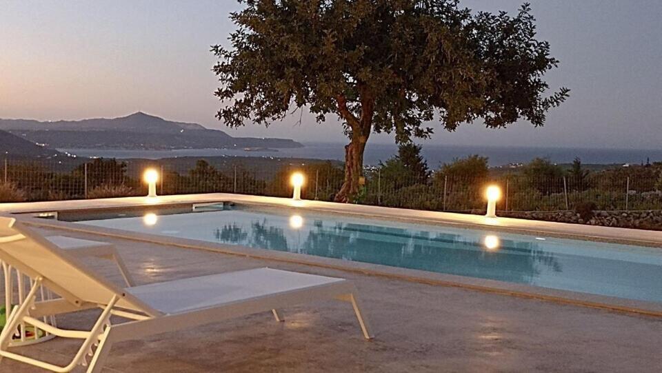 Stone Halepa With Panoramic View. * Neon Khorion (Chania)