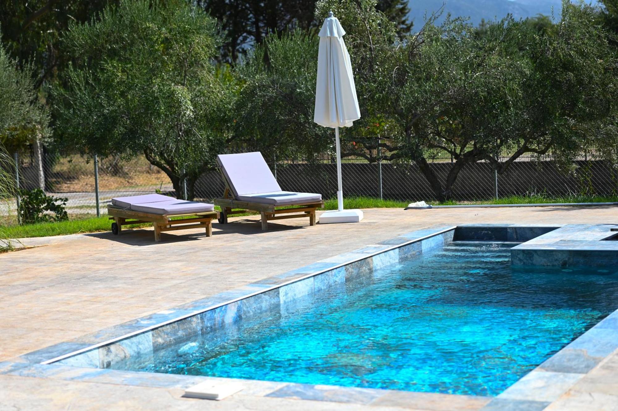 Guest house Paris Mytikas (Aetolia-Acarnania)
