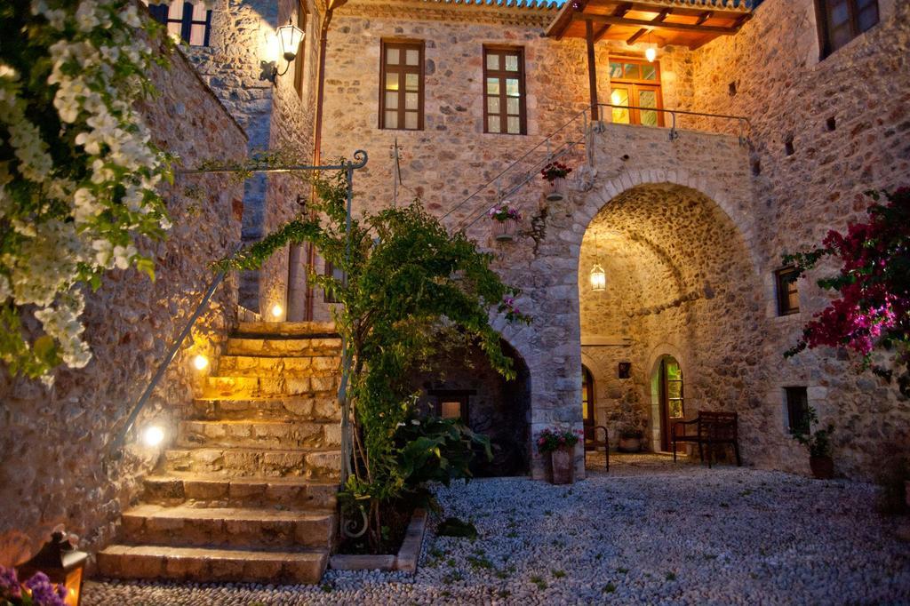 Archontiko Hatzipanayioti Leonidio