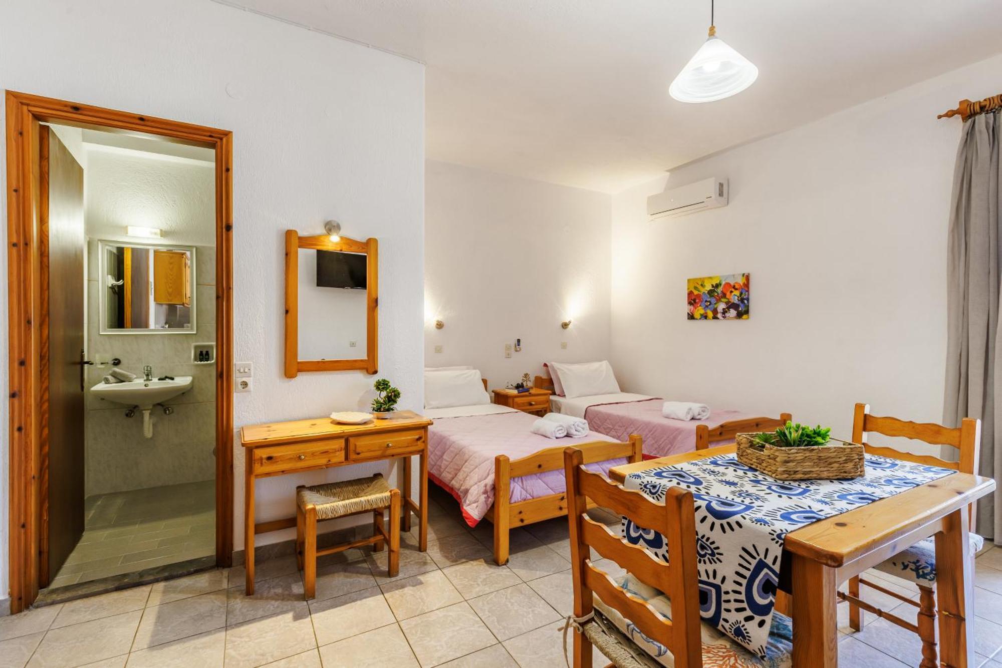 Nikolaos Apartment Skopelos Town