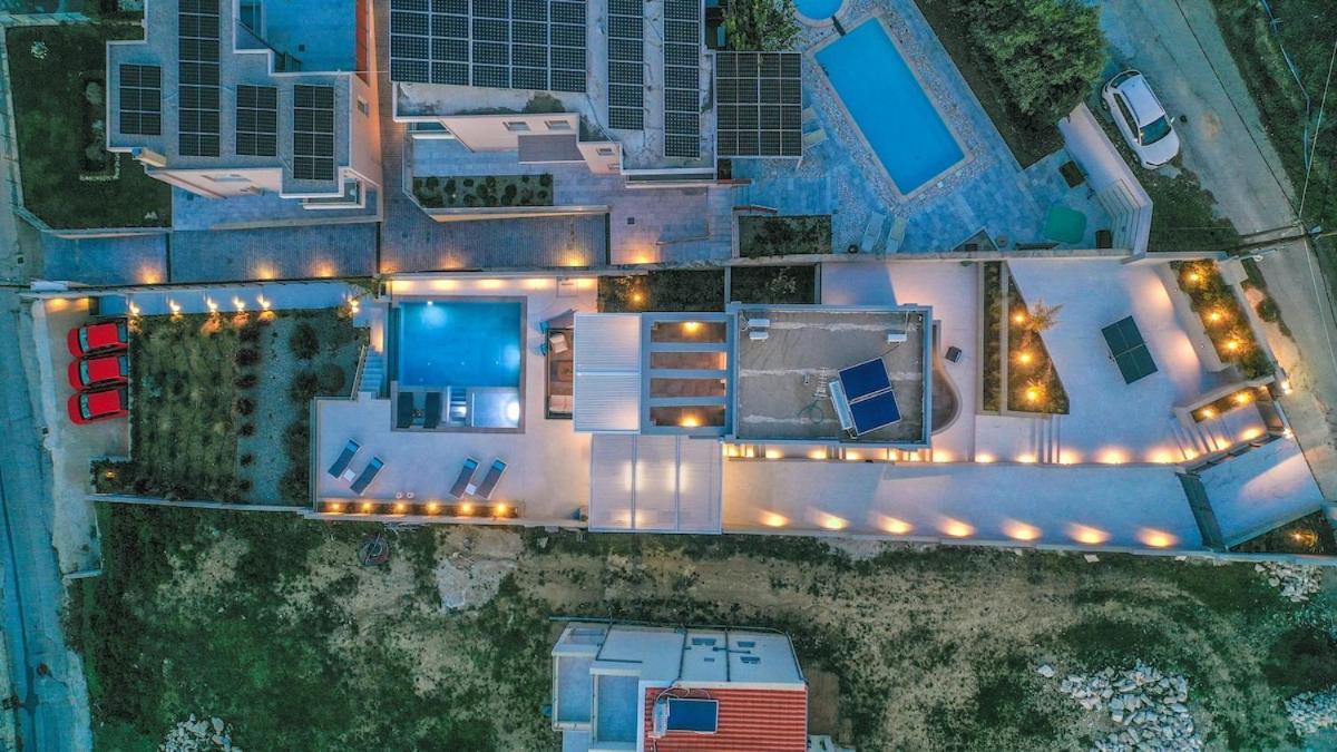 Vikada Villa *