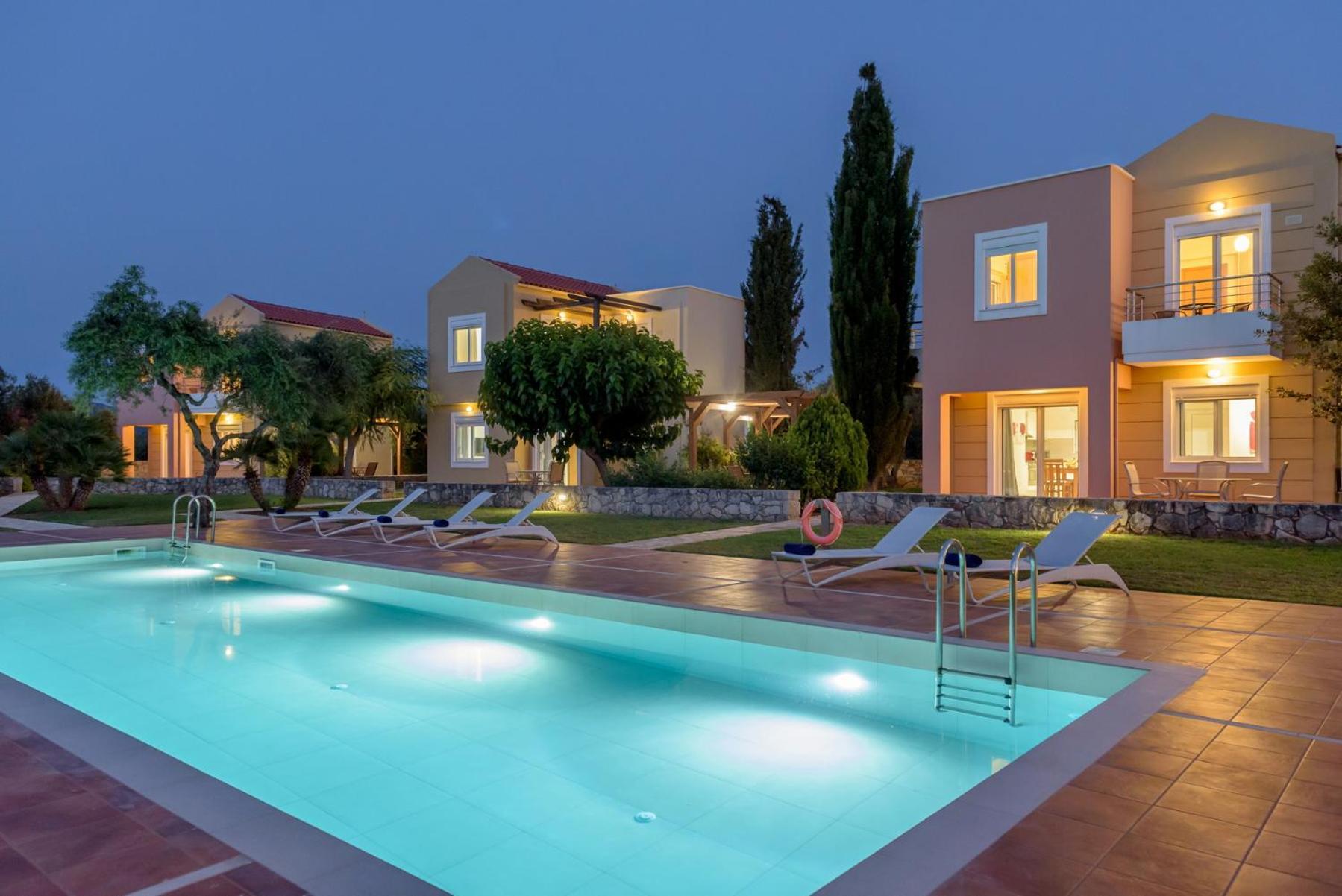 Villa Seaview 2-bedroom 1 With 75 Sqm Shared Pool Chorafakia
