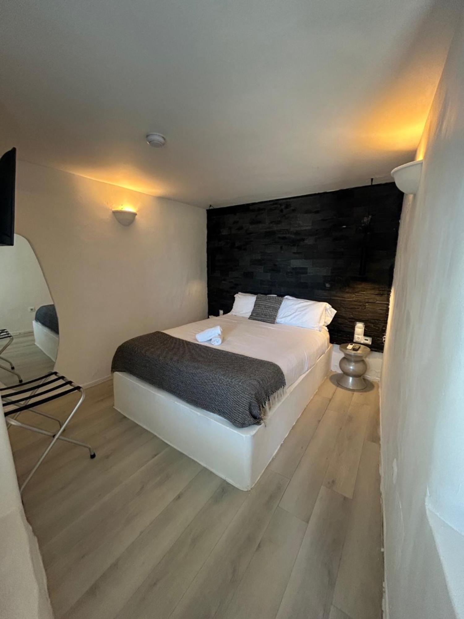 Mill New Elegant Fira (Santorini)