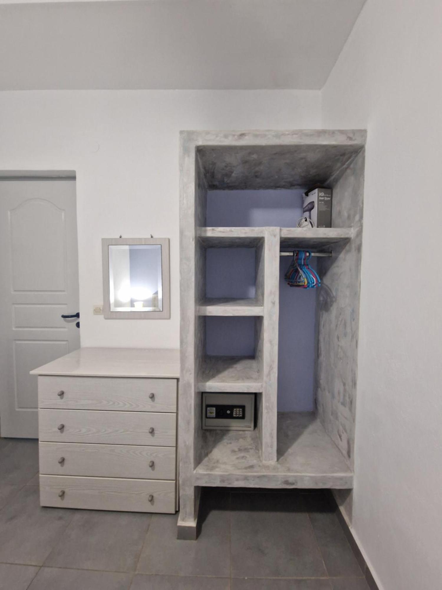 Porto Apergis 3*