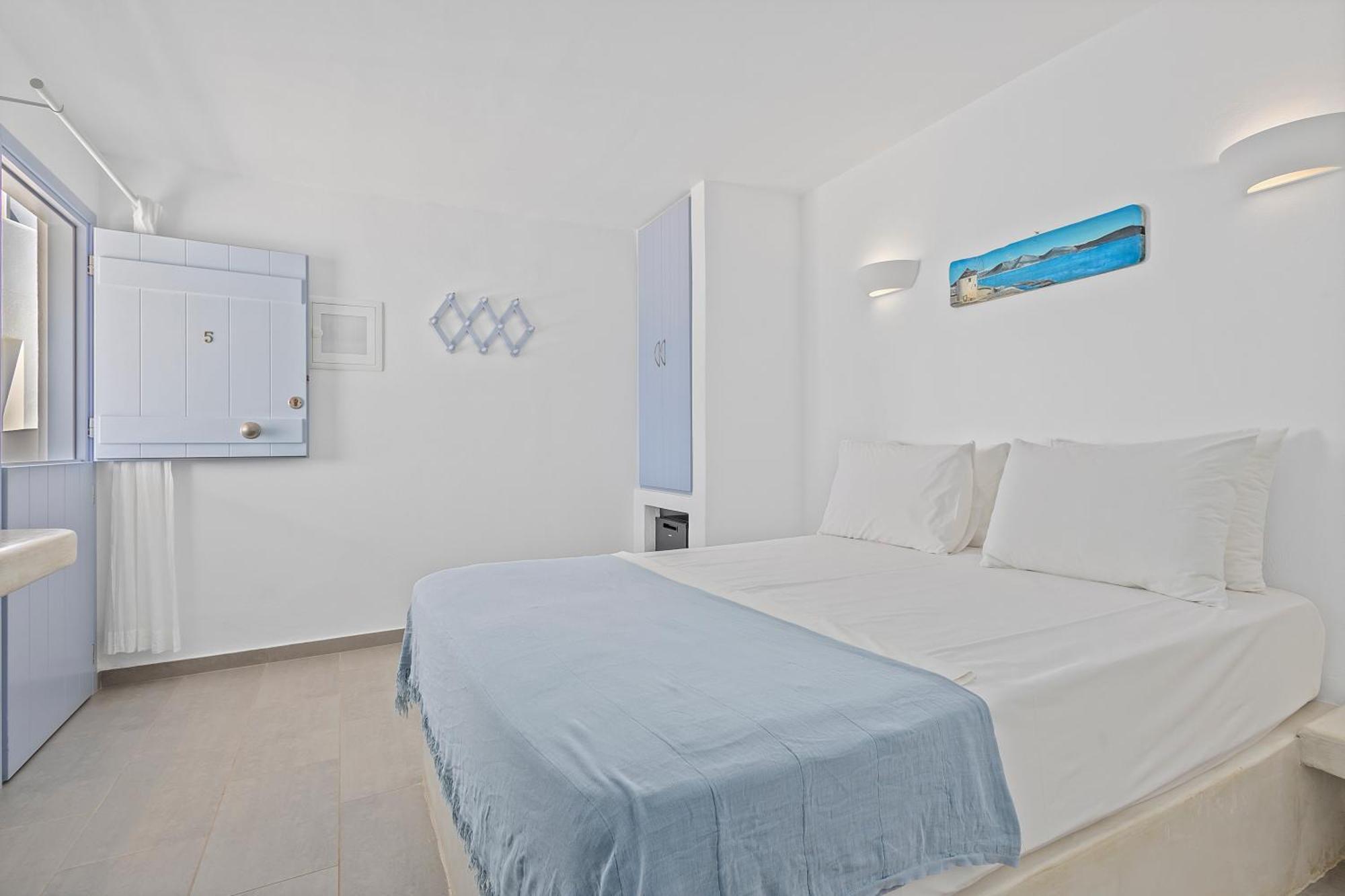 Petros Guest house *