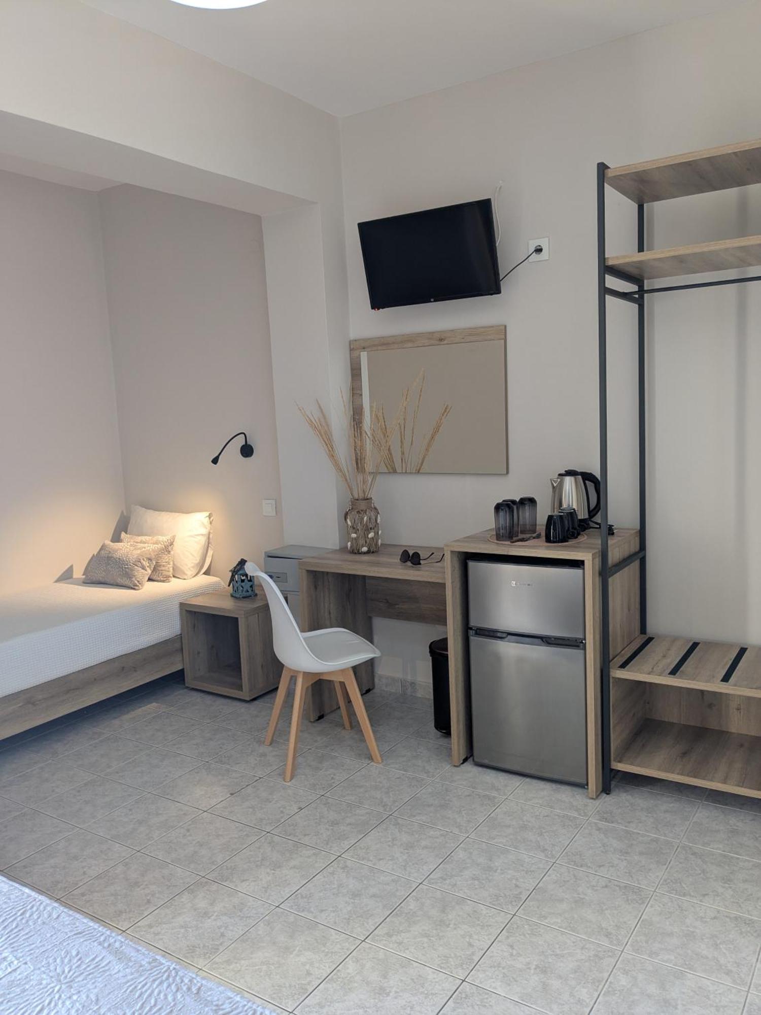 Grapevines Aparthotel 3*