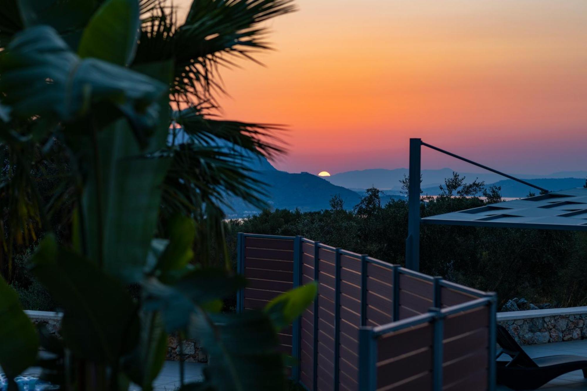 Holiday home Electra Kokkino Chorio