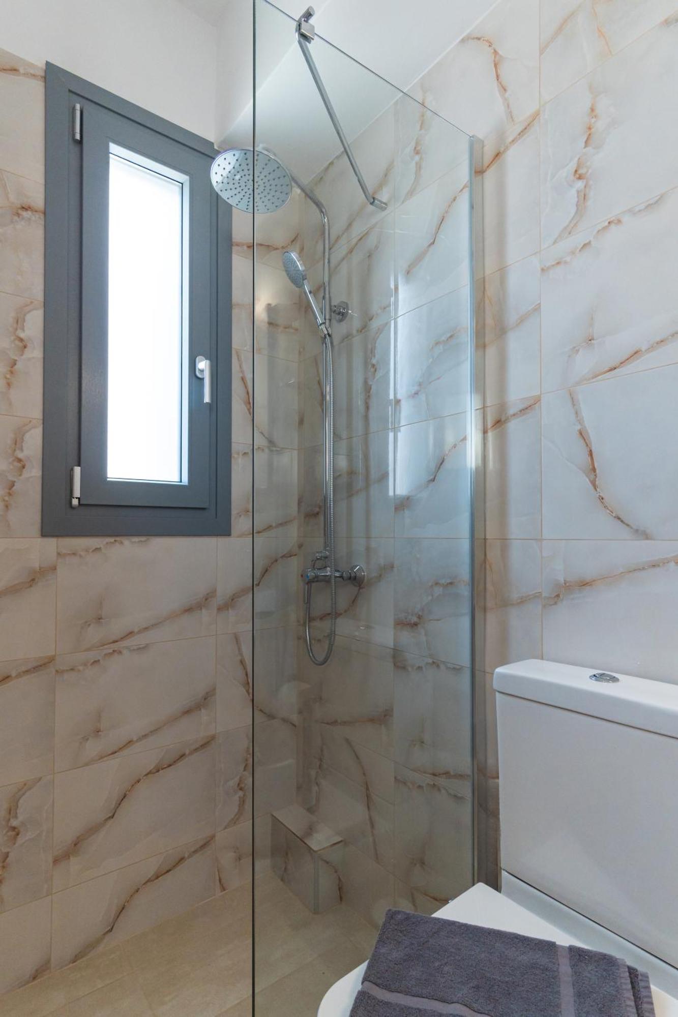 Lelis Hotel 2*