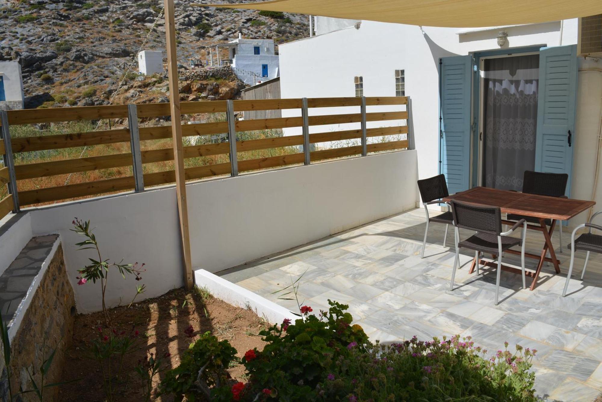 Klados & * Cherronisos (Sifnos)