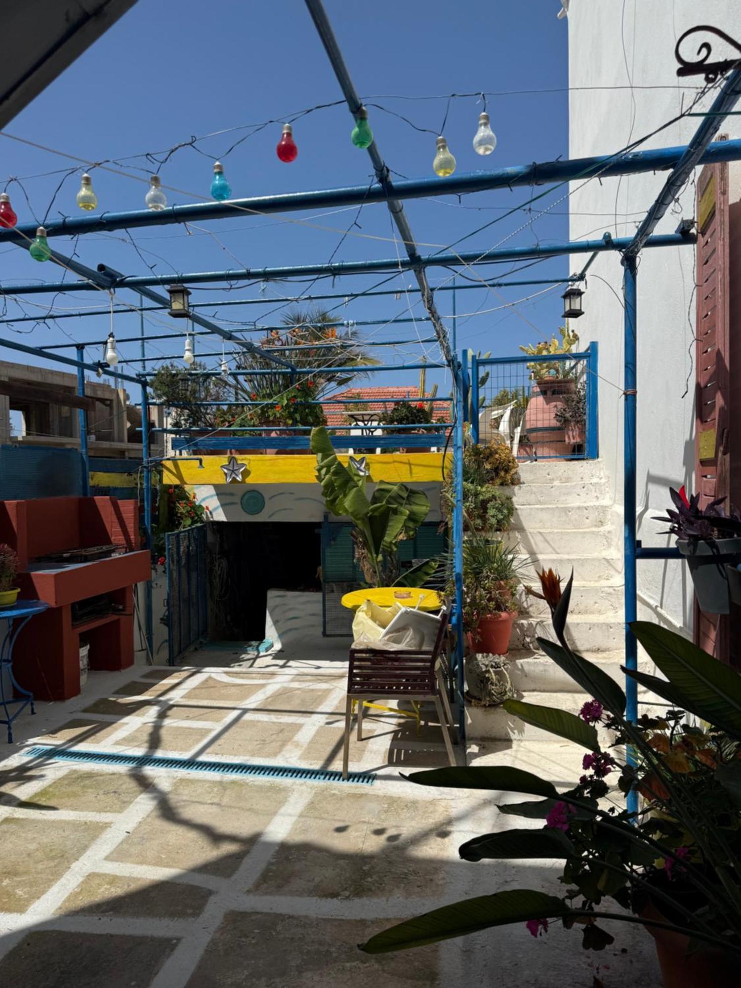 2-bedroom Blue & White House With Garden And * Platanias (Crete)