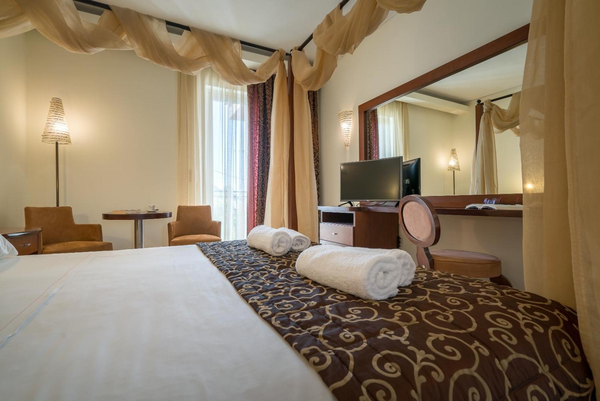 Hotel Zante Park & Bw Premier Collection 5*