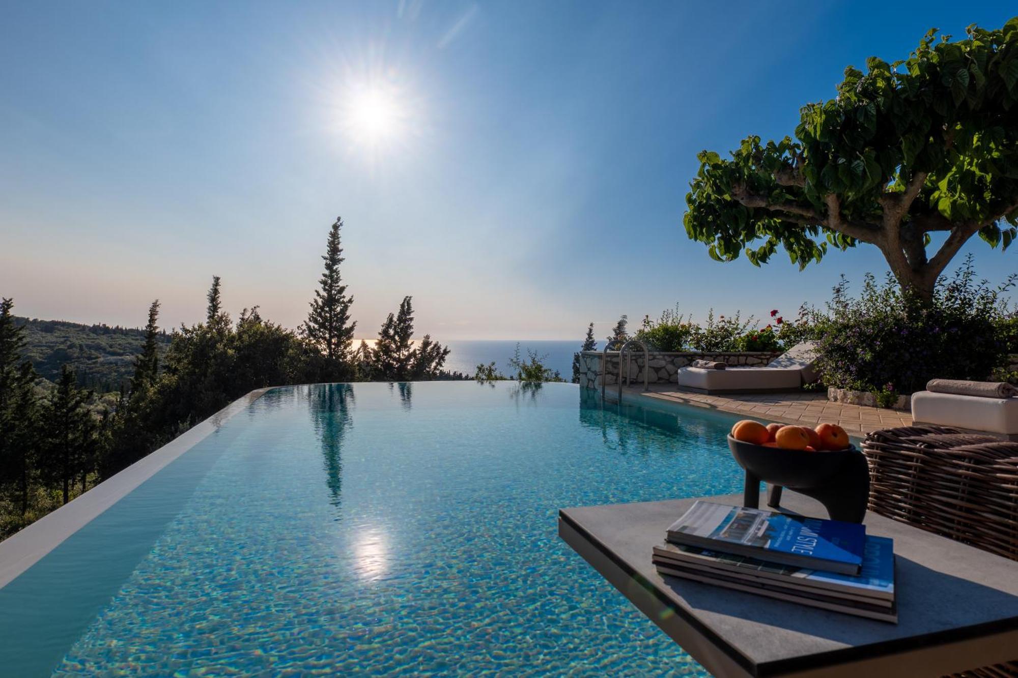 Artblue Villa *