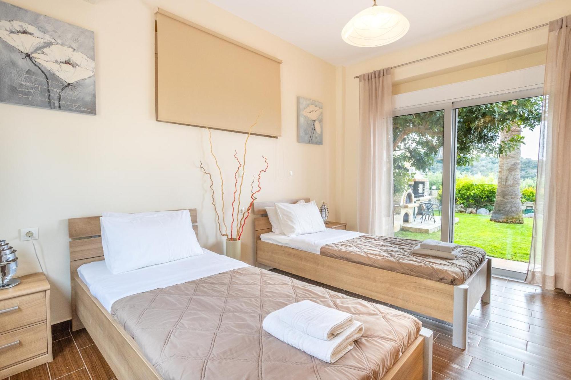 Meliades * Agia Marina (Crete)