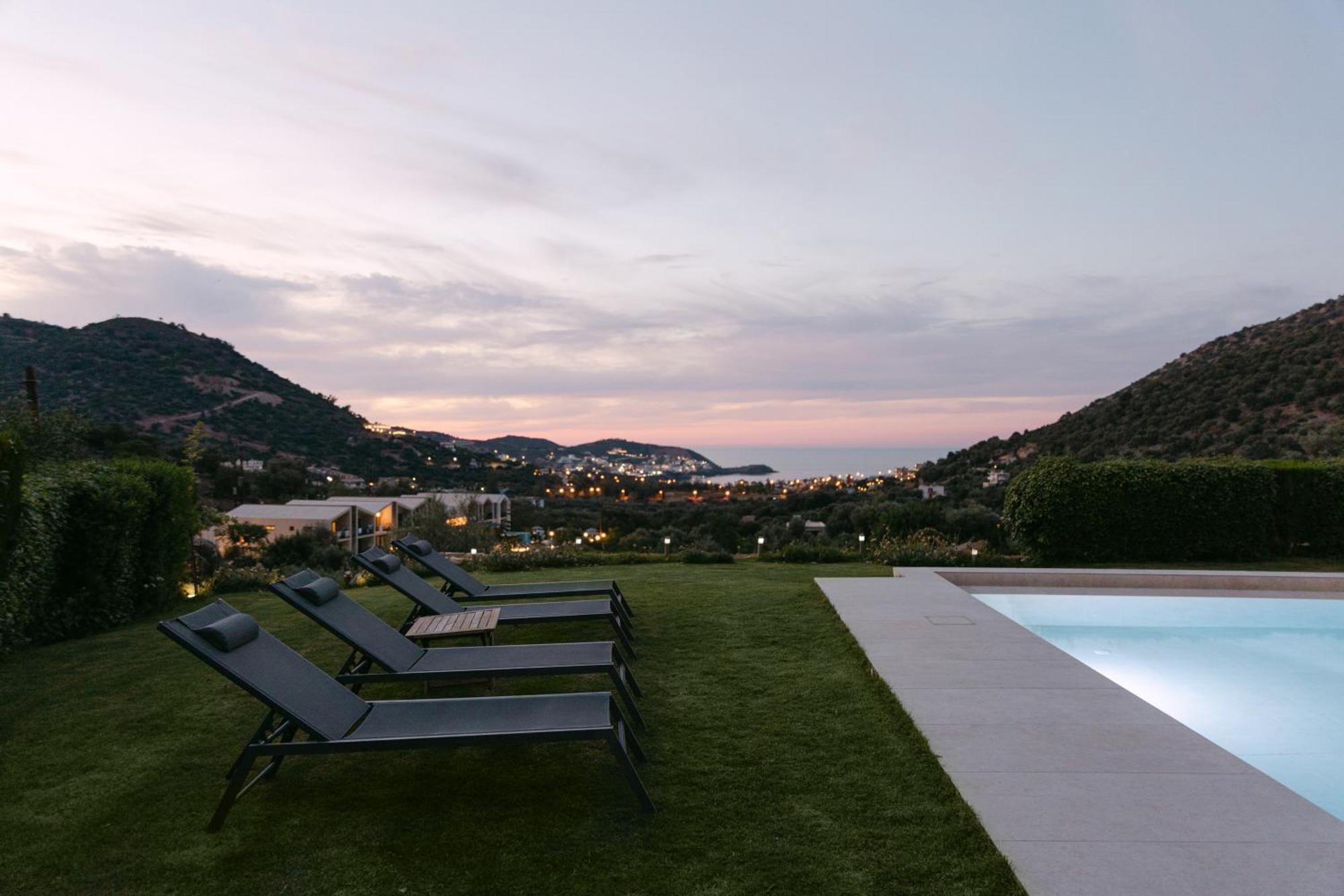 Manolioudis Villa *
