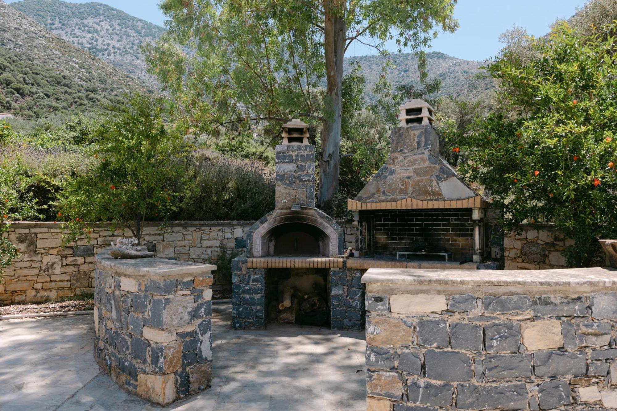 Manolioudis * Bali (Crete)