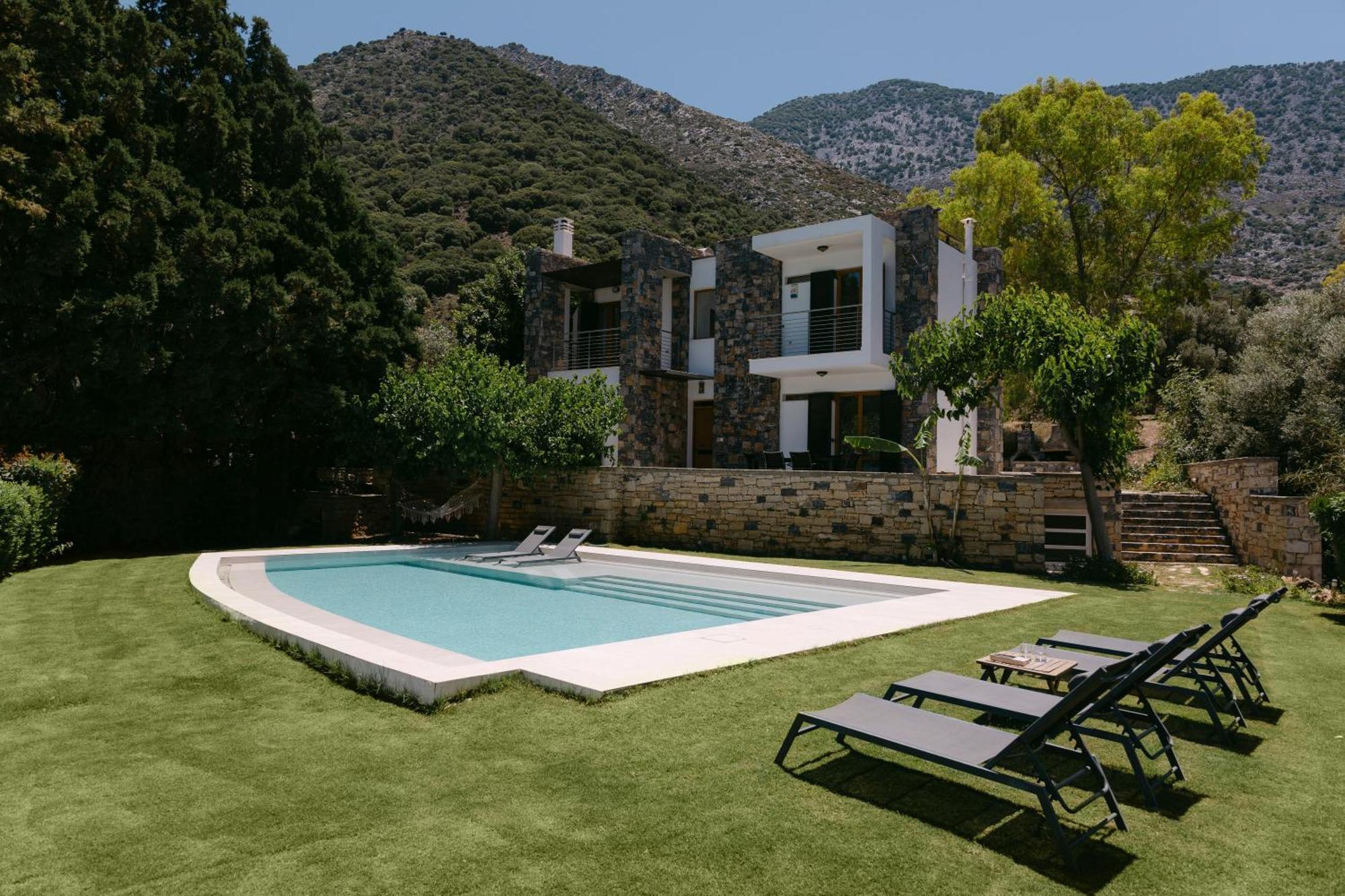 Manolioudis * Bali (Crete)