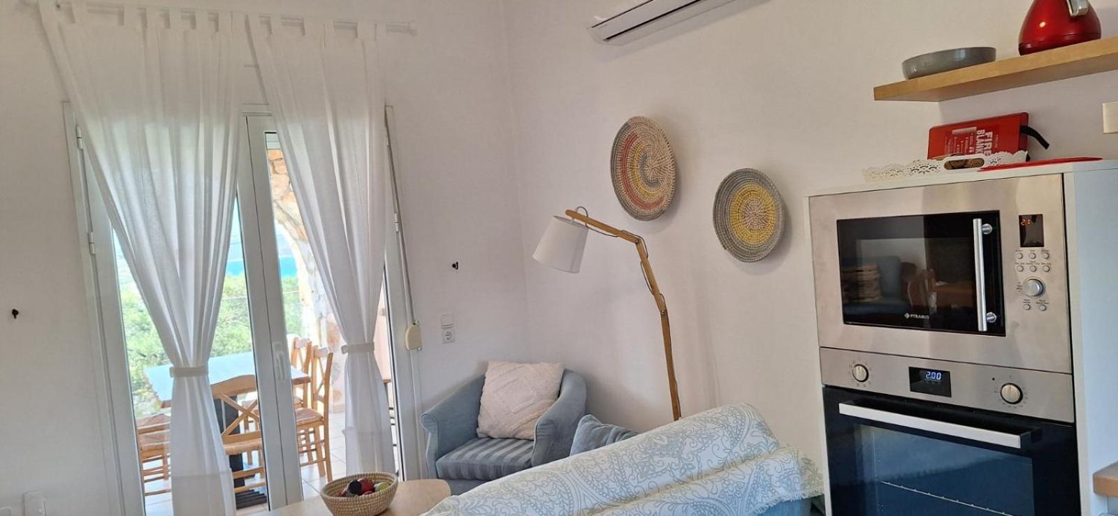 Sea View Manolis With Private Pool Near The Villa