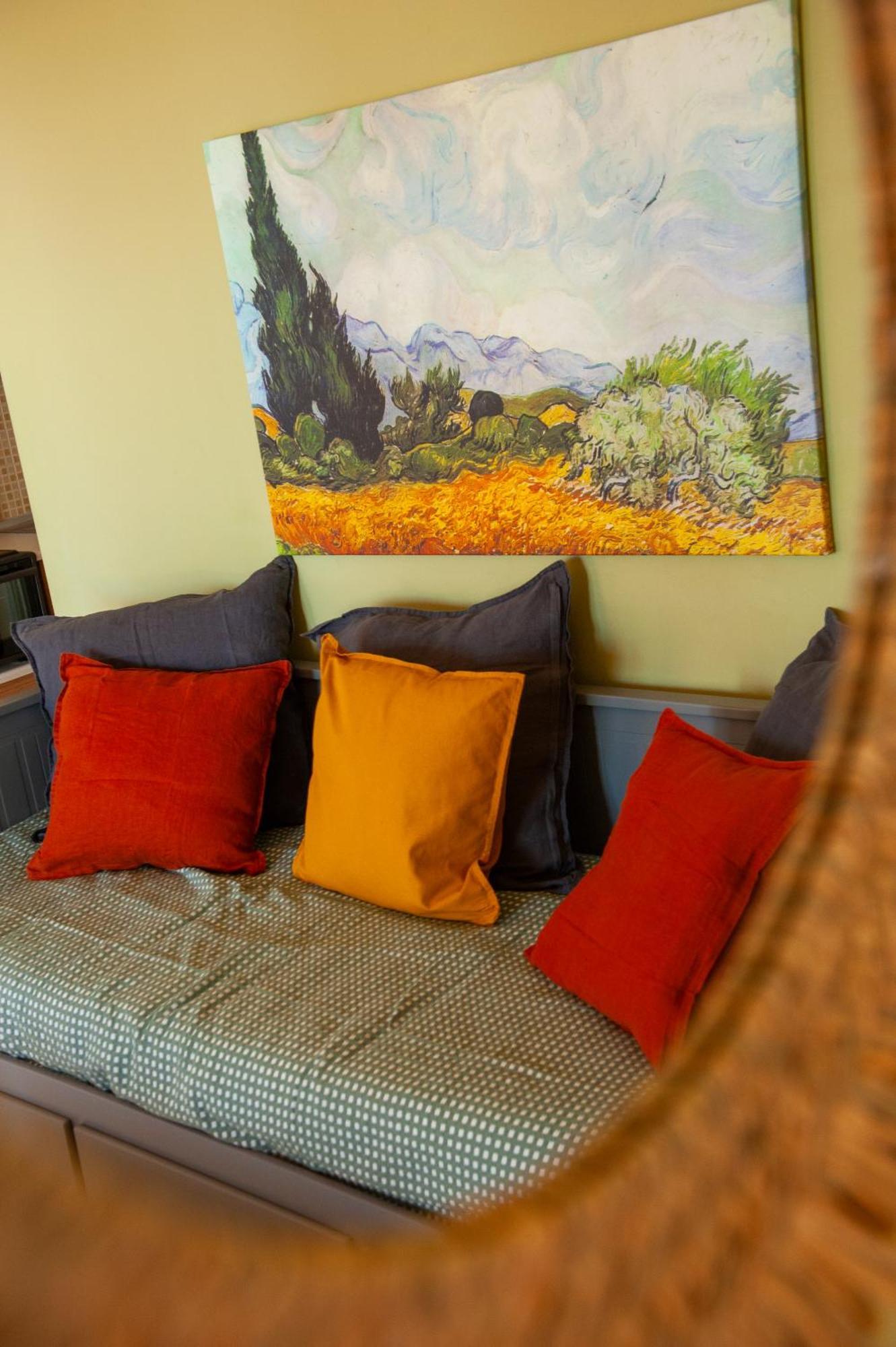 Christina's Sea House Apartment
