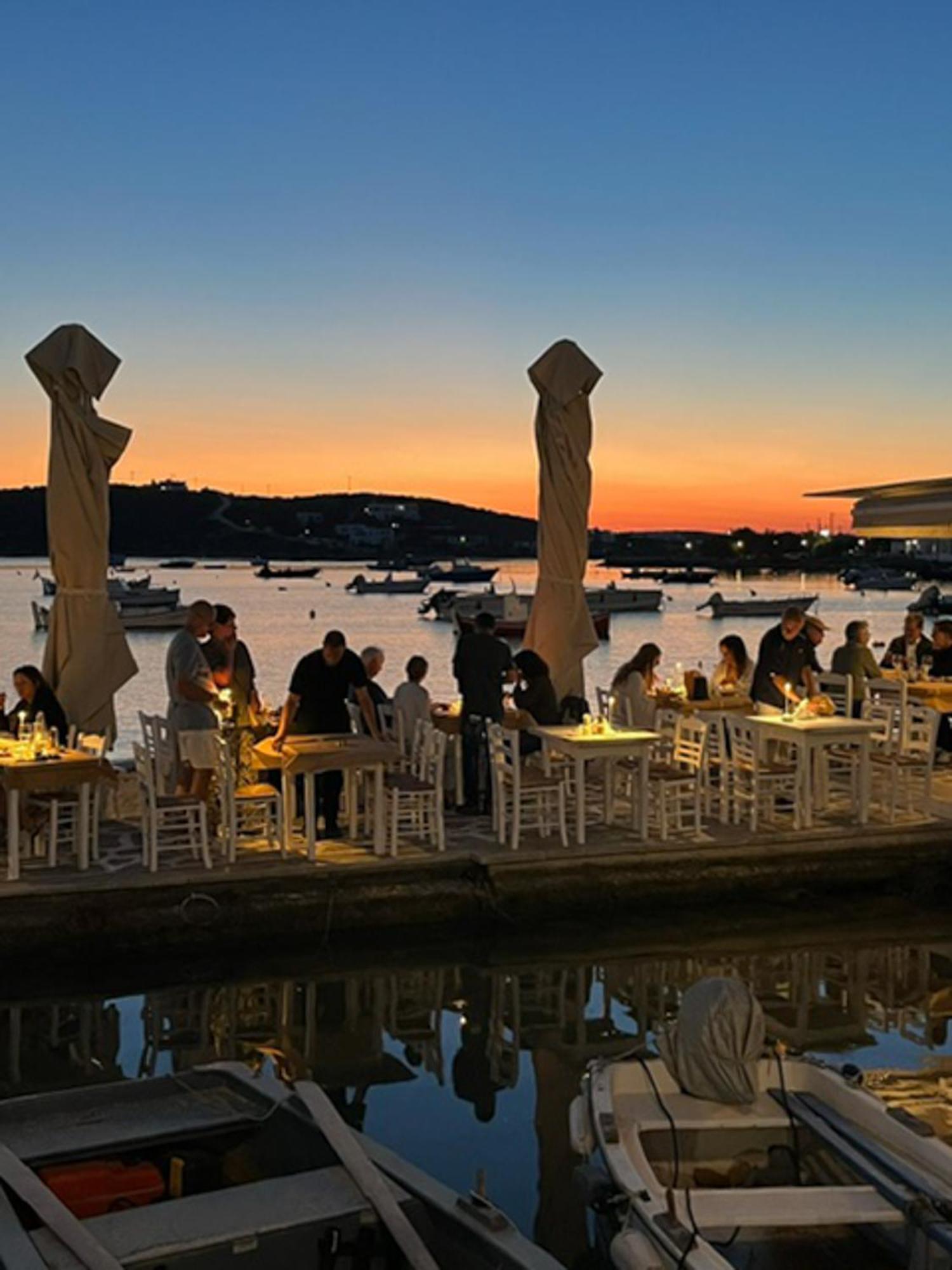 Ippocampos Seaside Serenity - Unwind At Paros Poolside Retreats