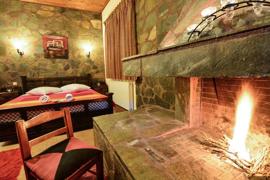 B K Guesthouse - Ξενώνας Β-Κ Guest house *