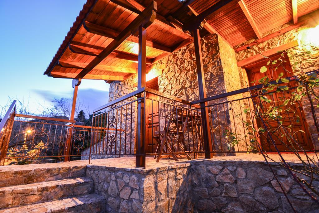 B K Guesthouse - Ξενώνας Β-Κ Guest house Ano Trikala