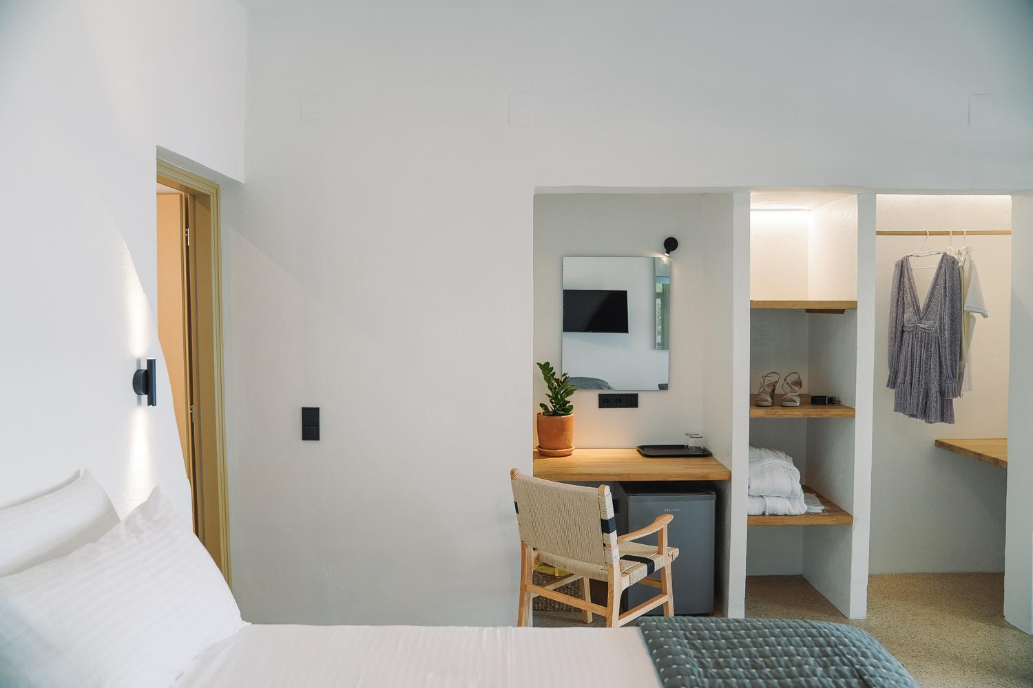 Aparthotel Cape Napos 3*