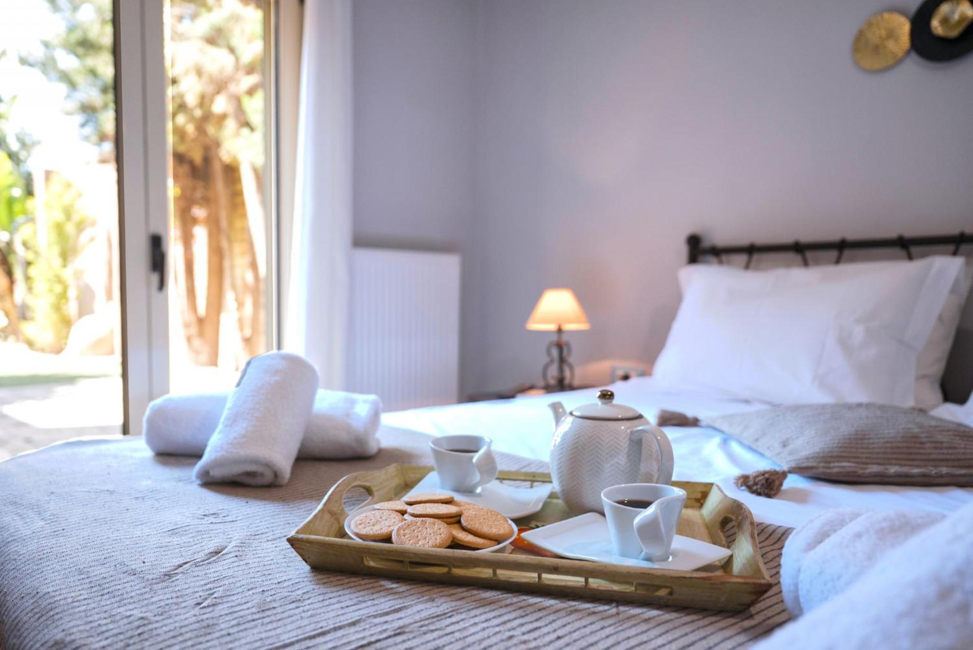Villa Superb Yiorgos - Heated Pool Jacuzzi - Seaview