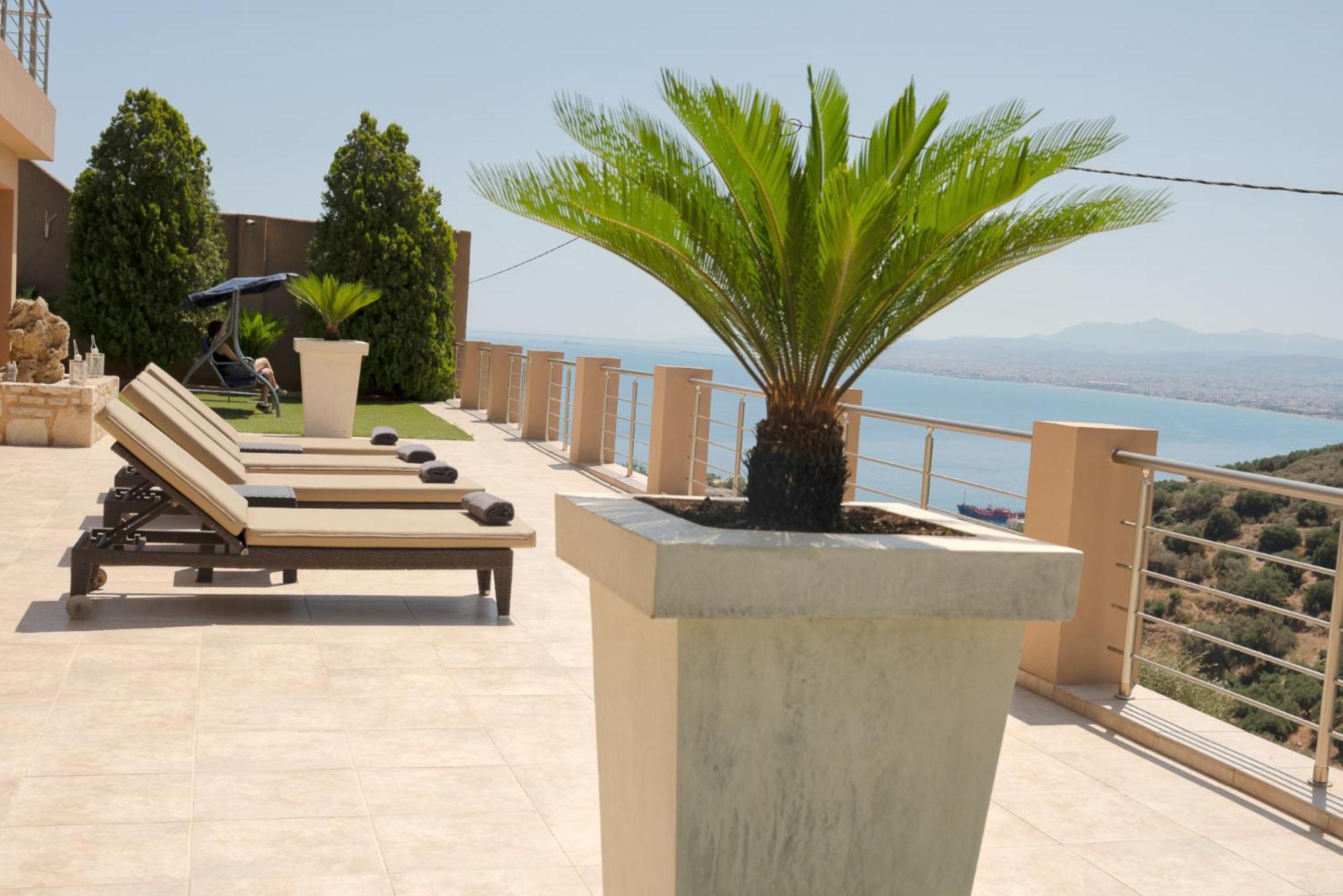 Superb Yiorgos - Heated Pool Jacuzzi - Seaview Heraklion (Crete)