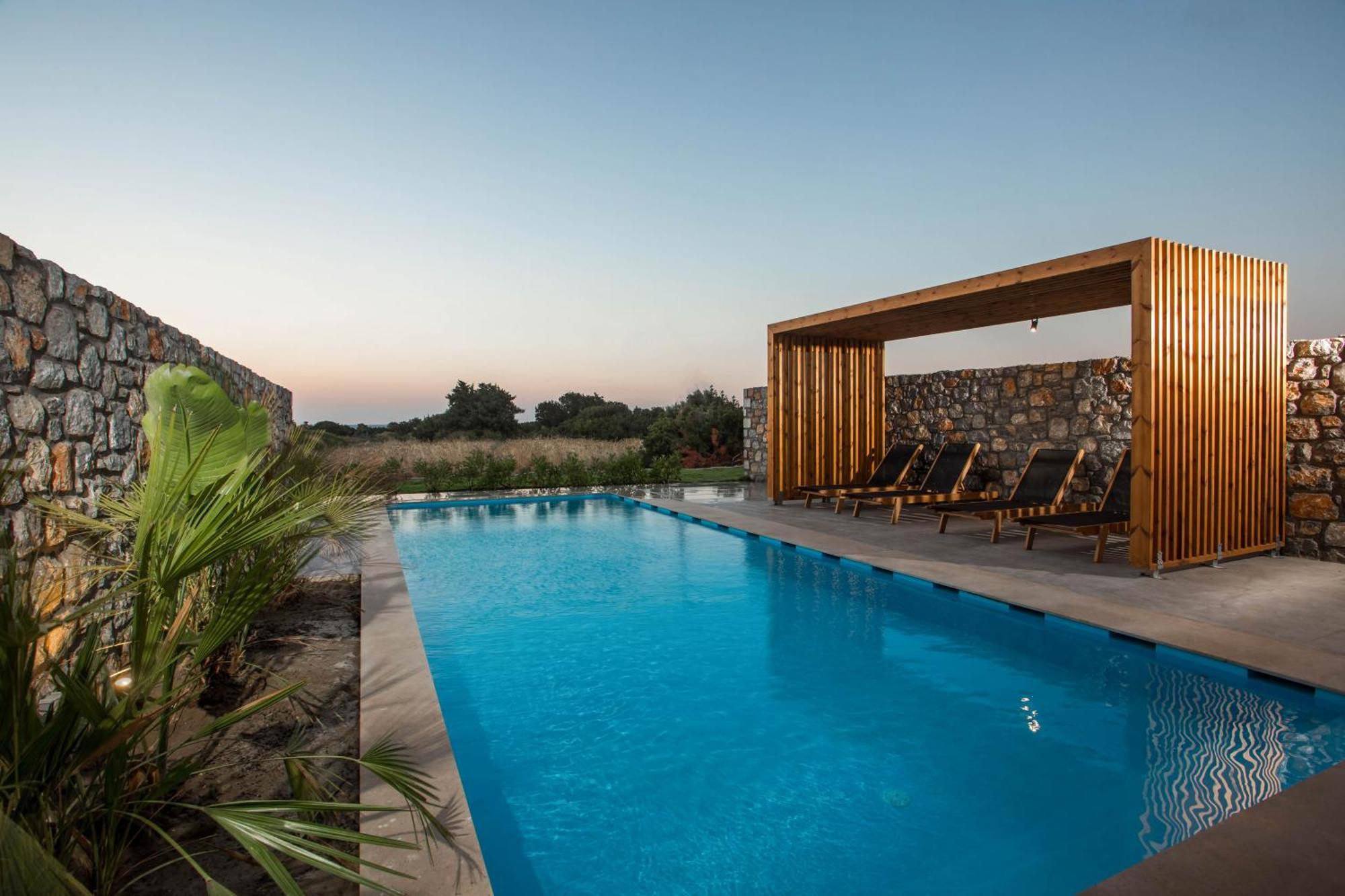 Villa Aethrion & *