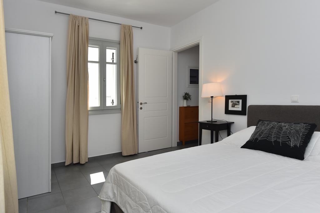 Aspro Villas *
