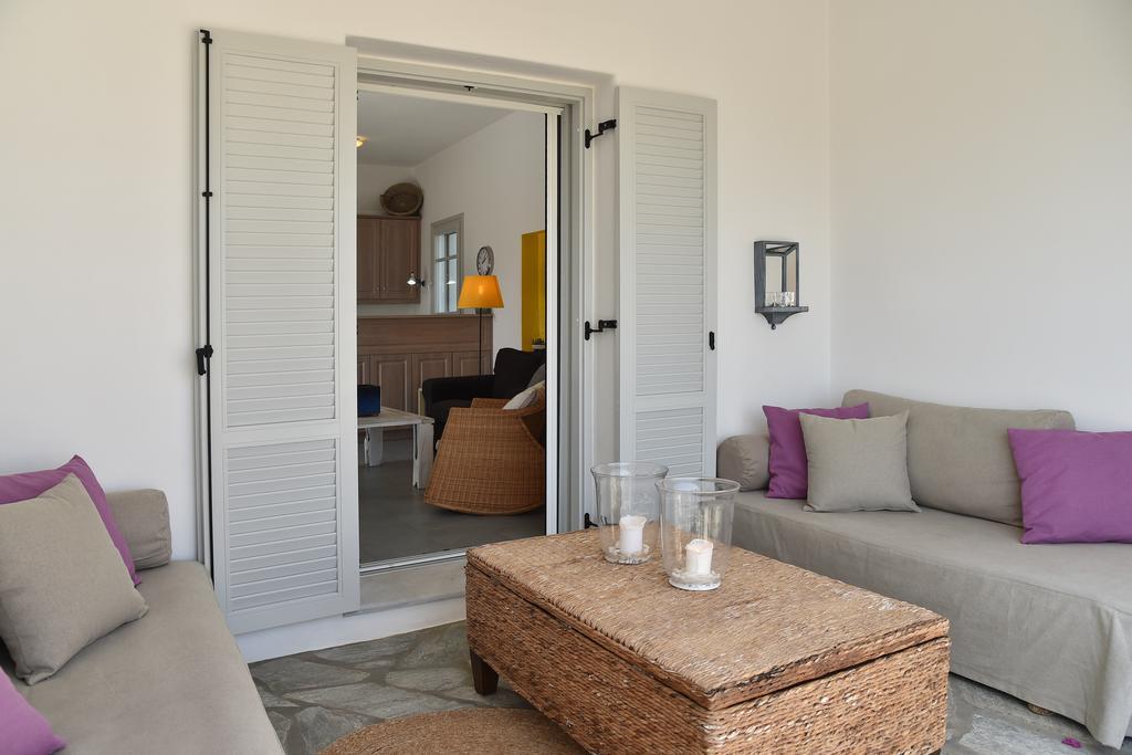 Aspro Villas *