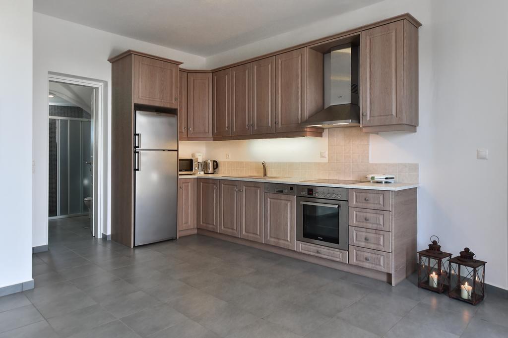 Aspro Villas *