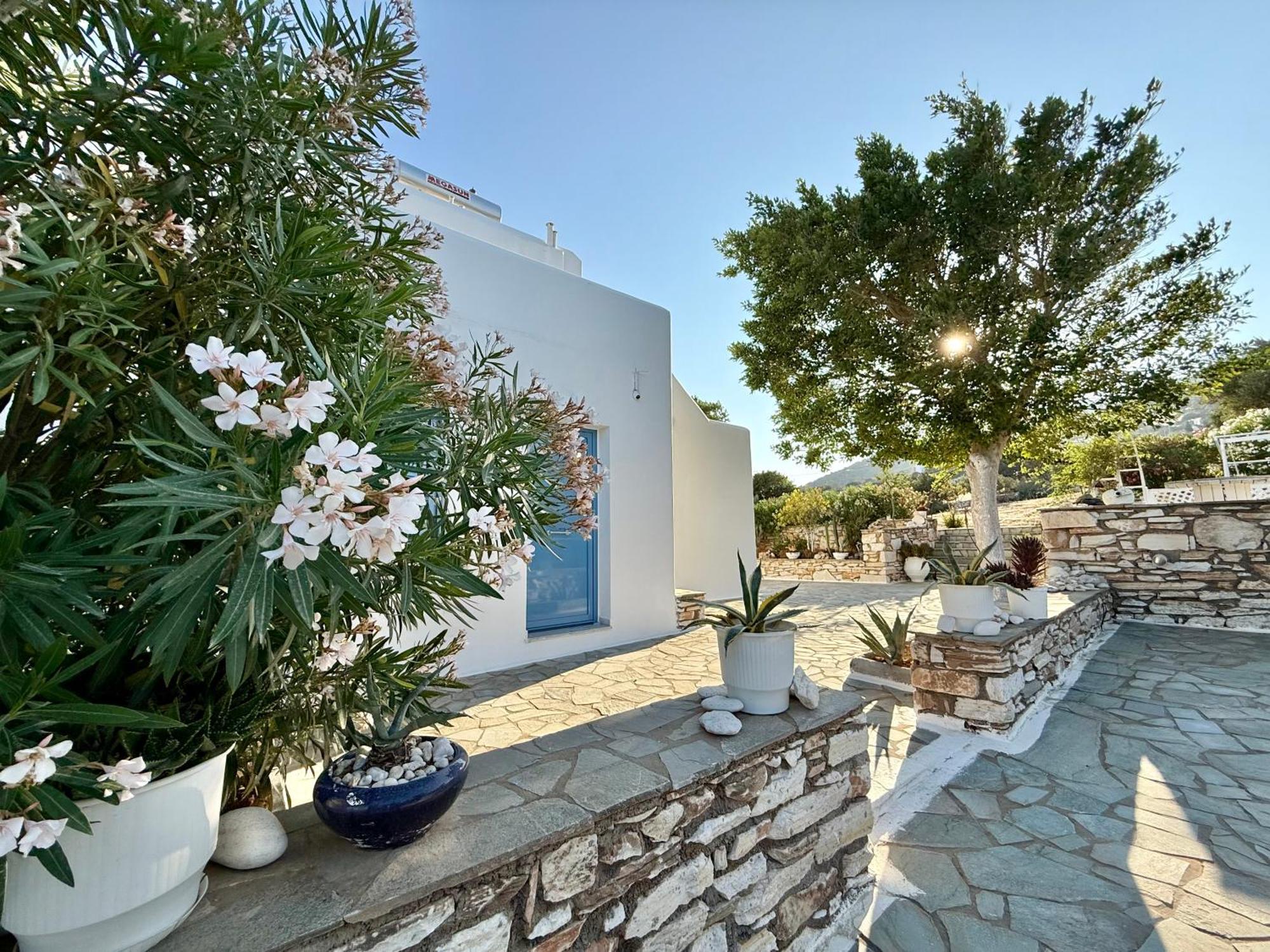 Yaleena Residences Bed & Breakfast