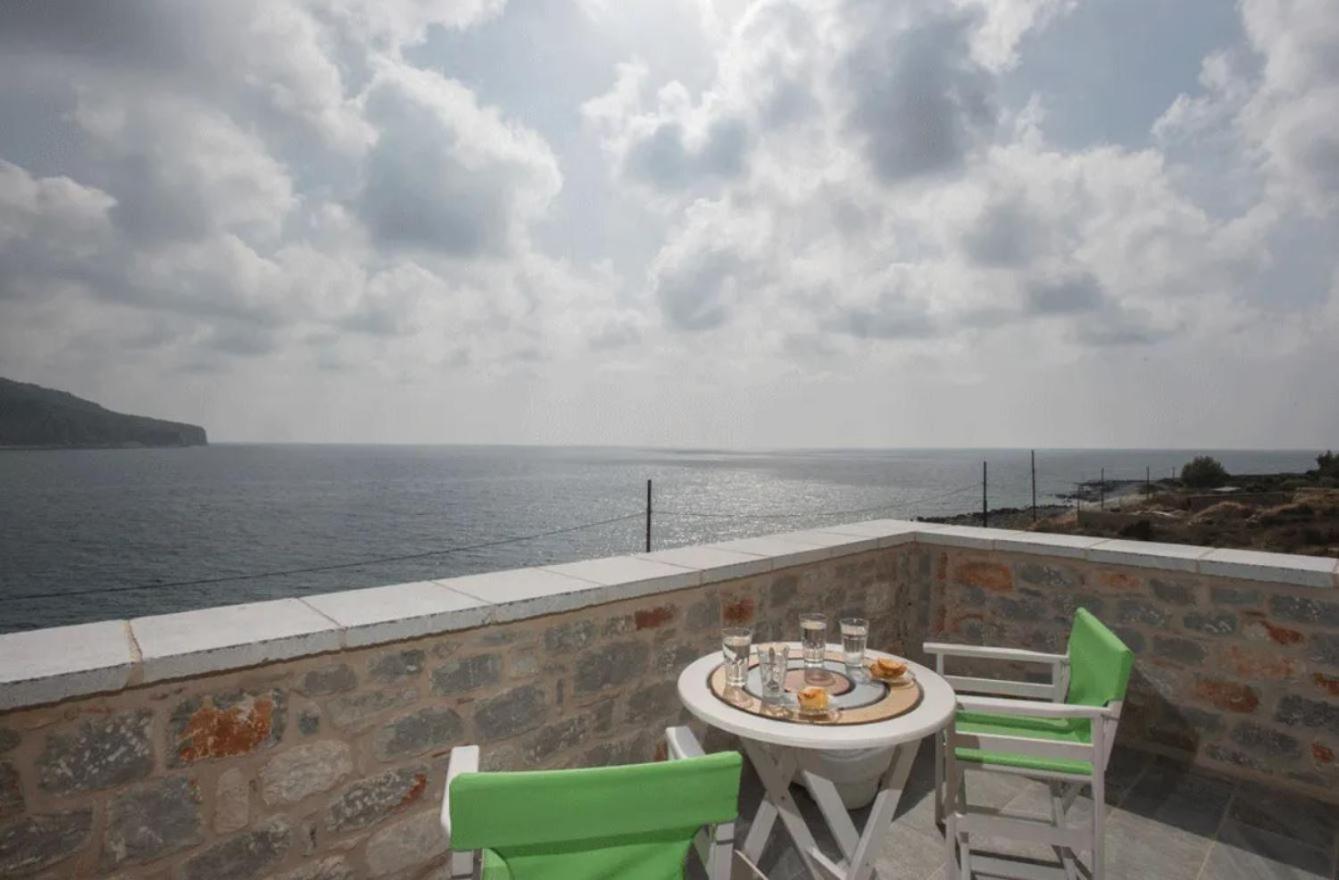 Alkyon Seaside Apartment Neo Oitilo