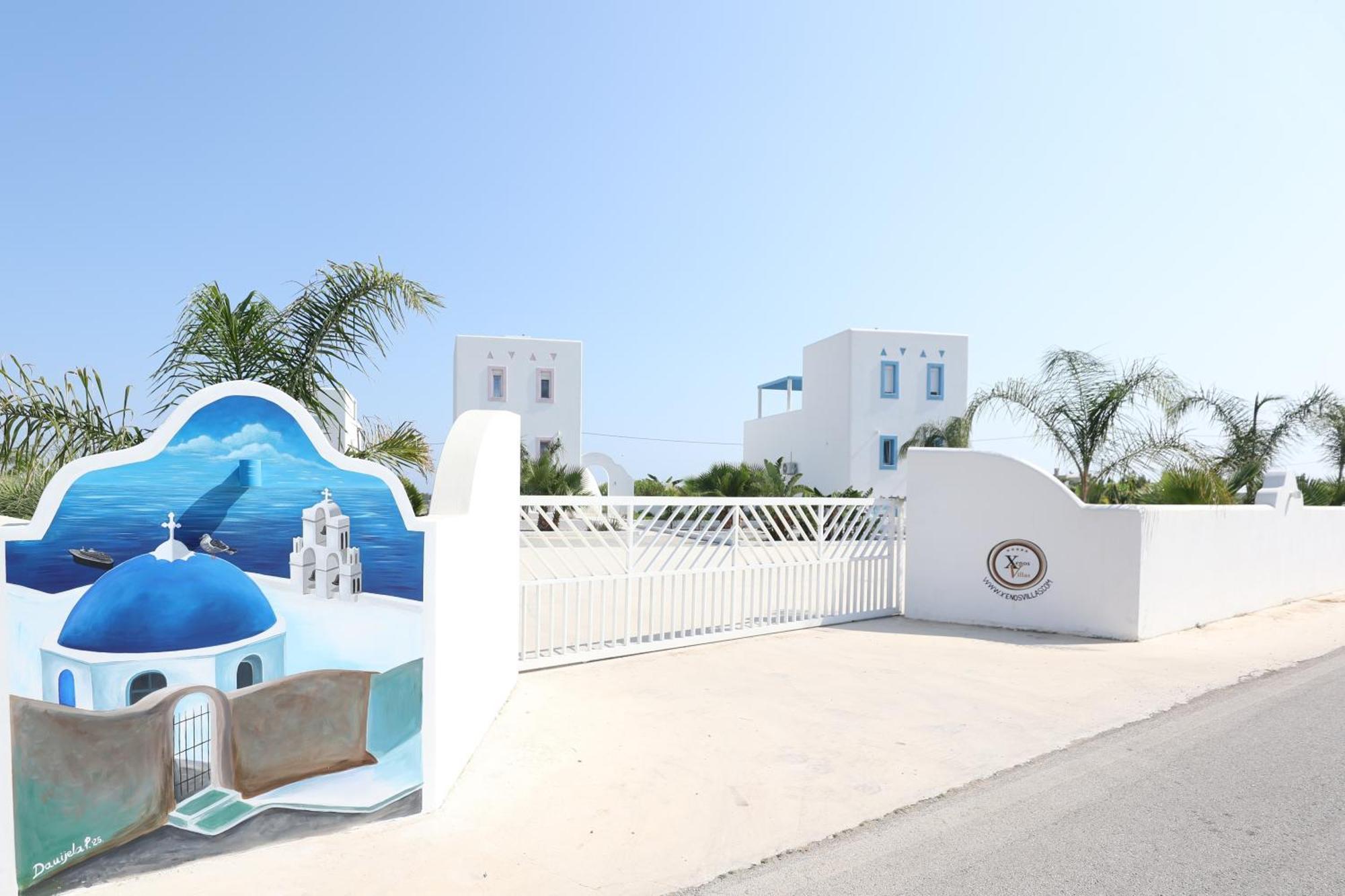 Xenos 5 With A Private Pool Near The Sea *