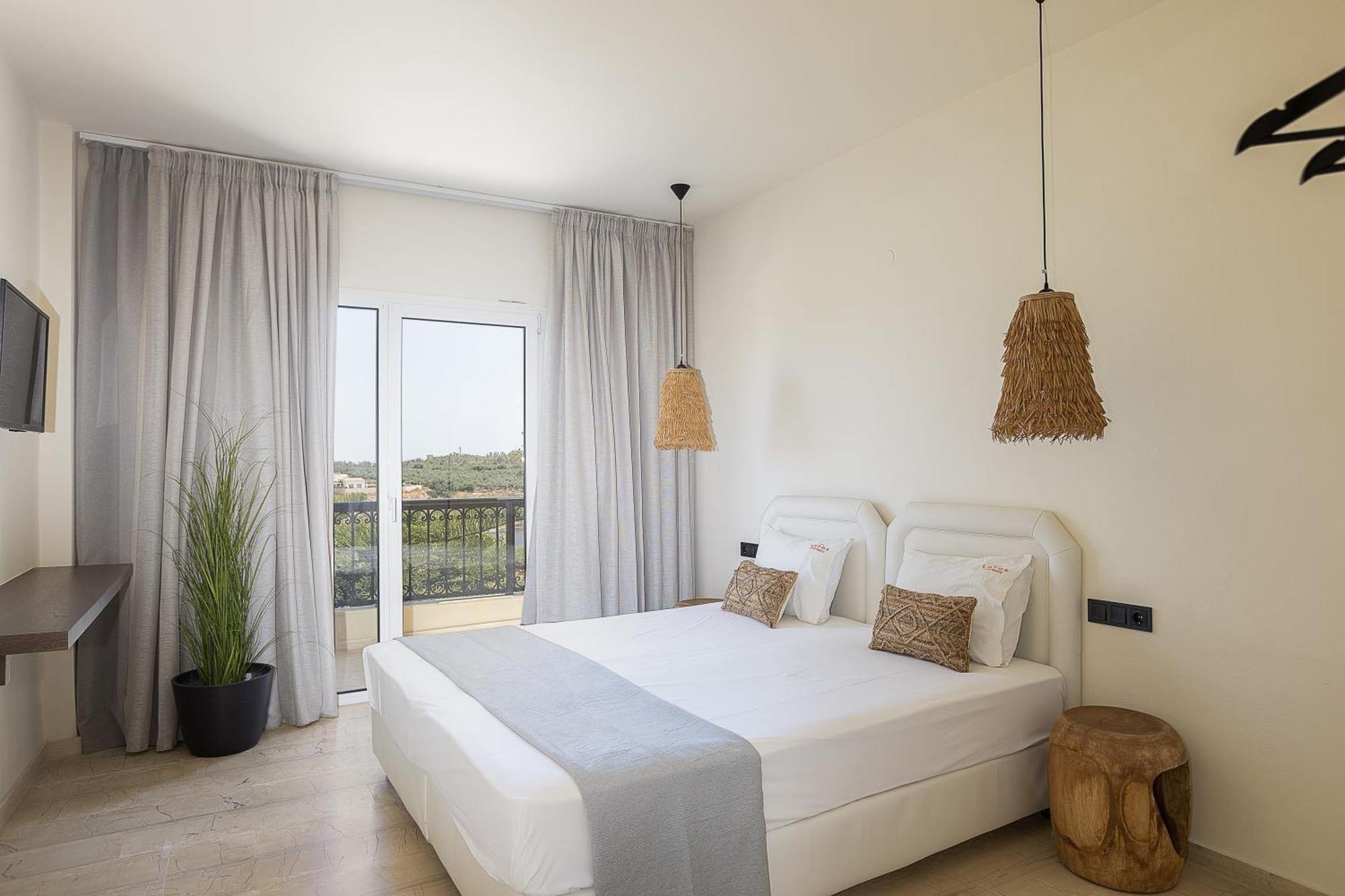 Aparthotel Lofos Panorama 3*