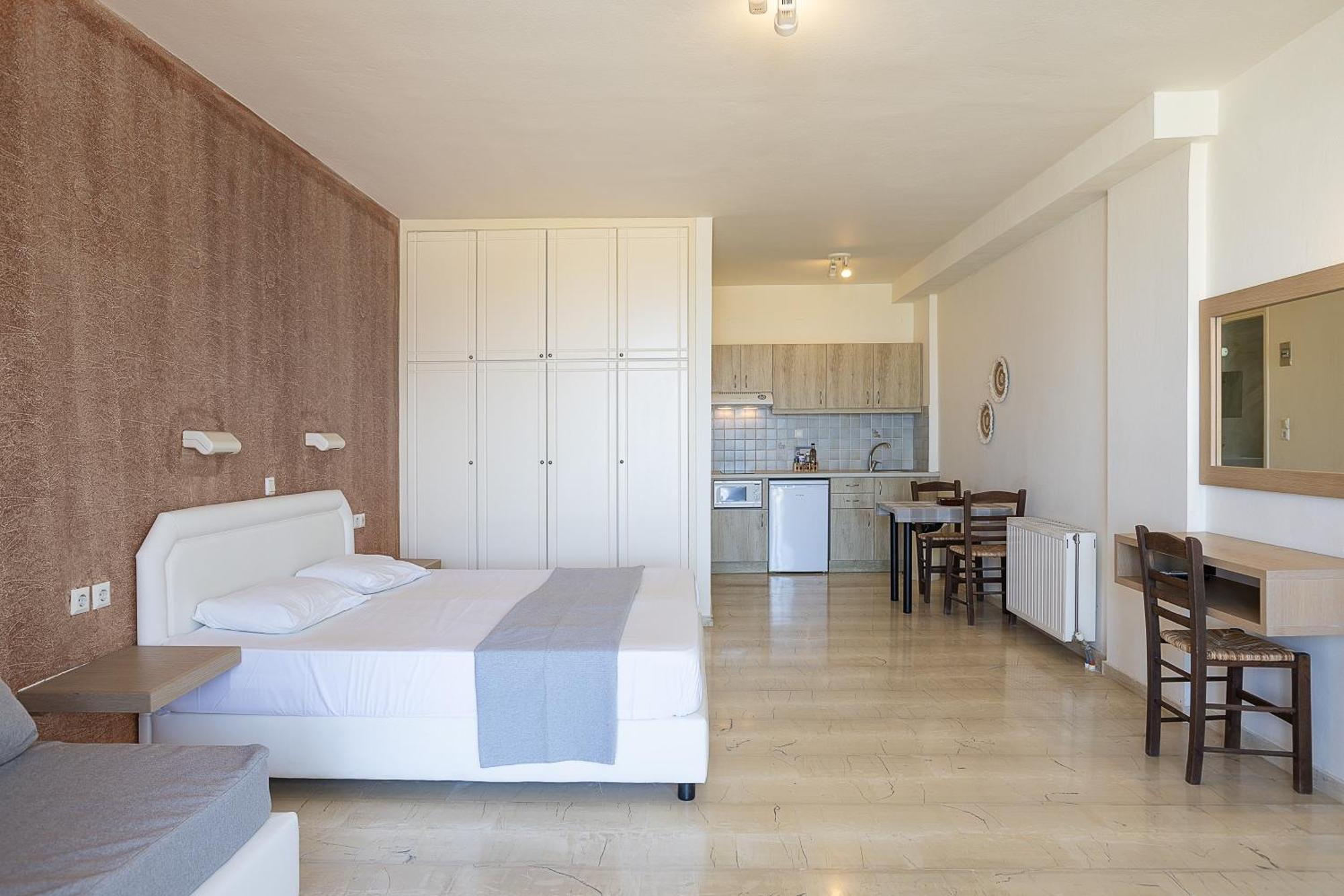 Aparthotel Lofos Panorama 3*