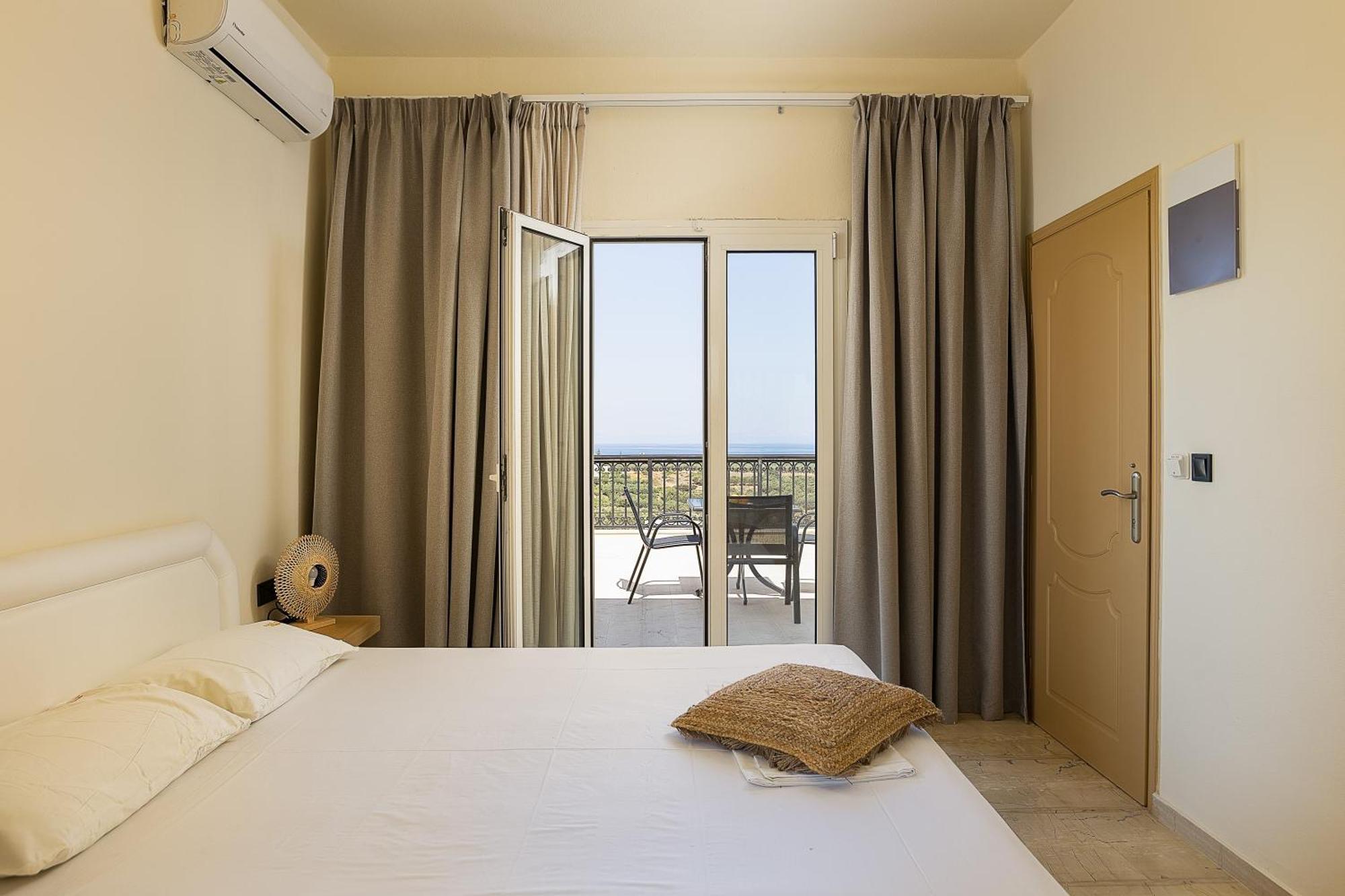 Lofos Panorama Aparthotel 3*