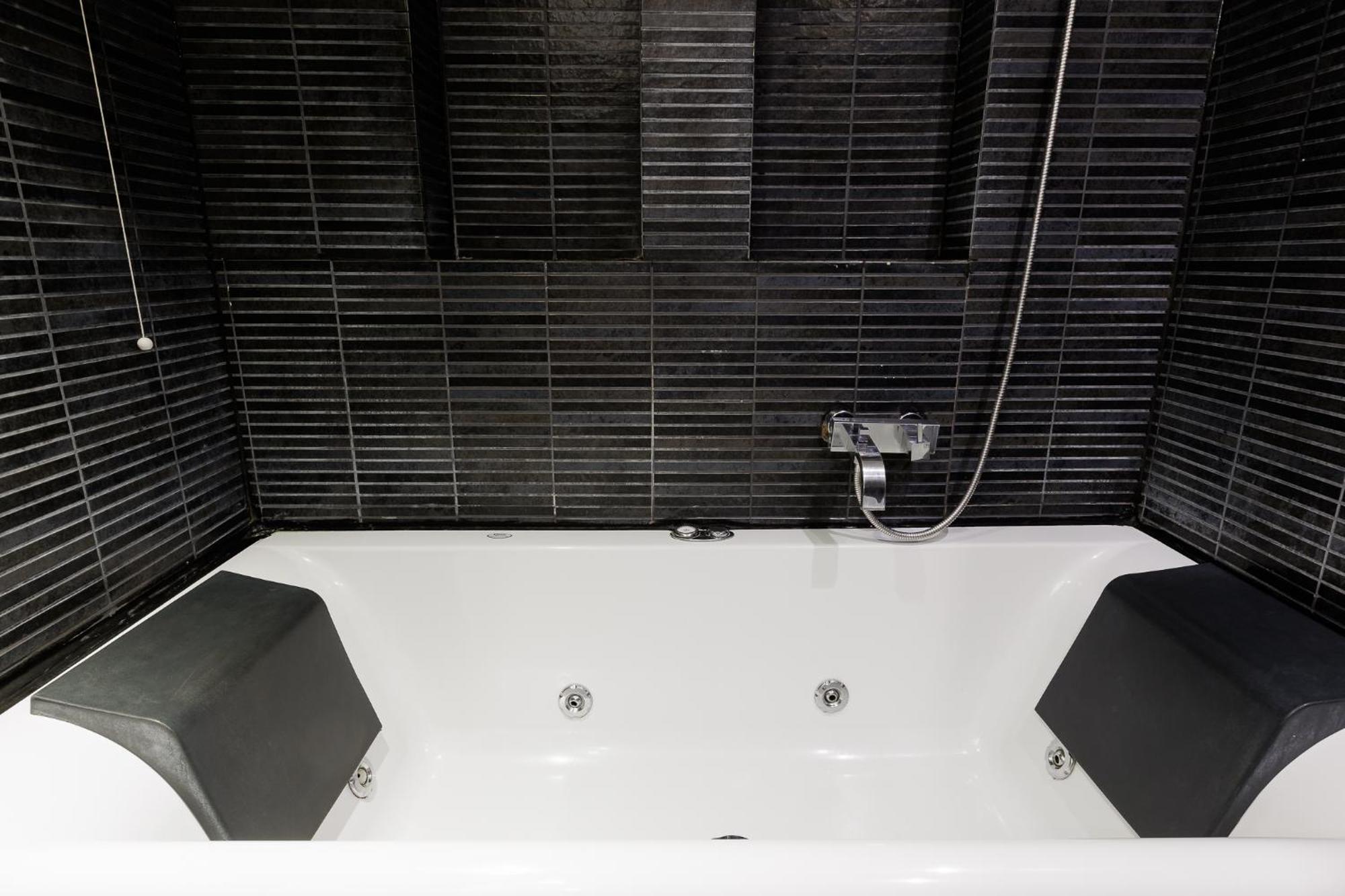 Elysion 5* Mytilene