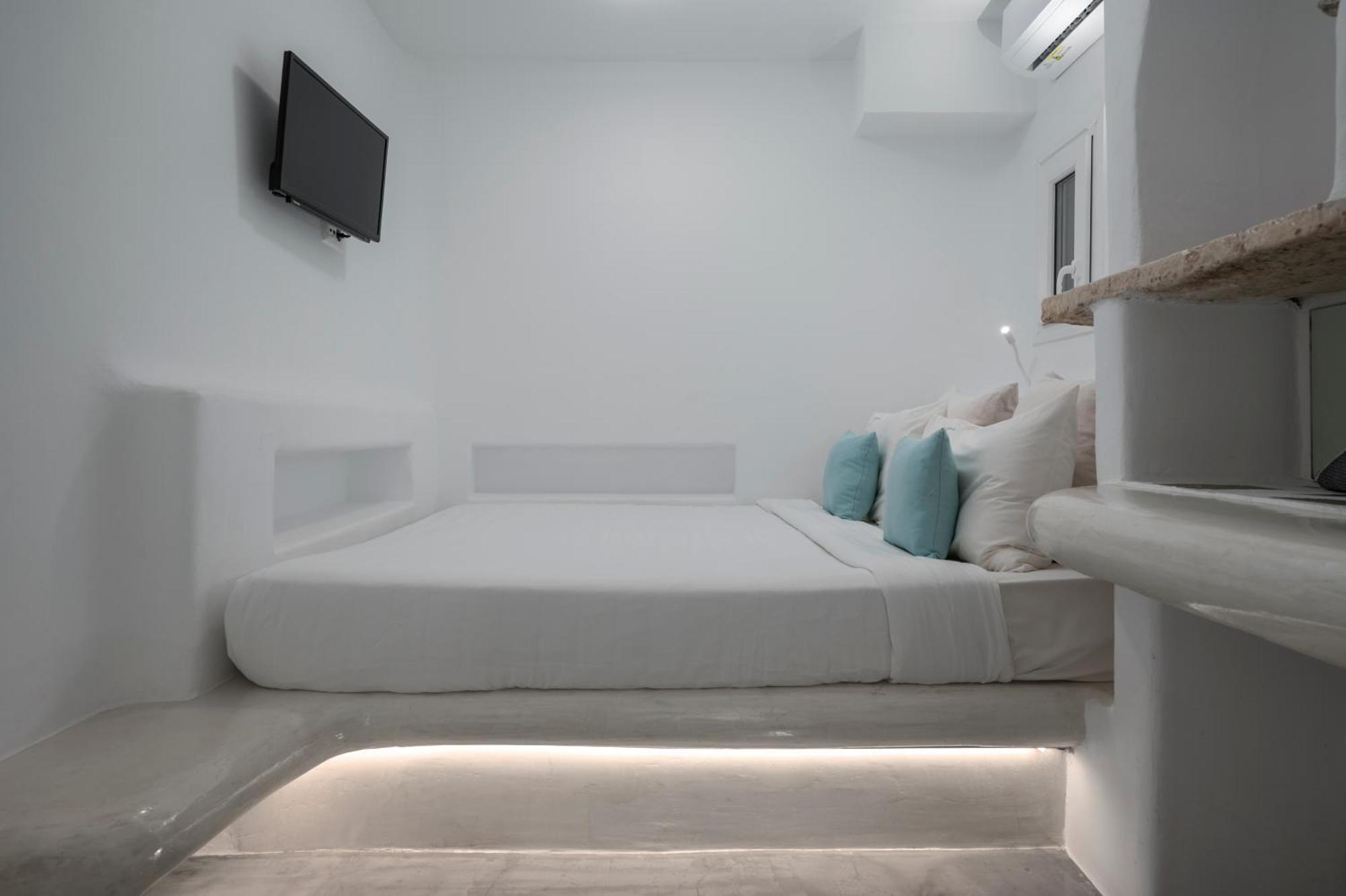 Flaskos Luxury Suites 4* Agios Stefanos (Mykonos)
