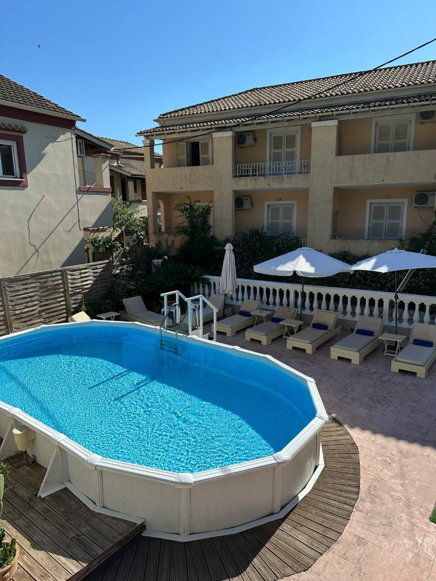 Almyra & Aparthotel Agios Gordios (Corfu)