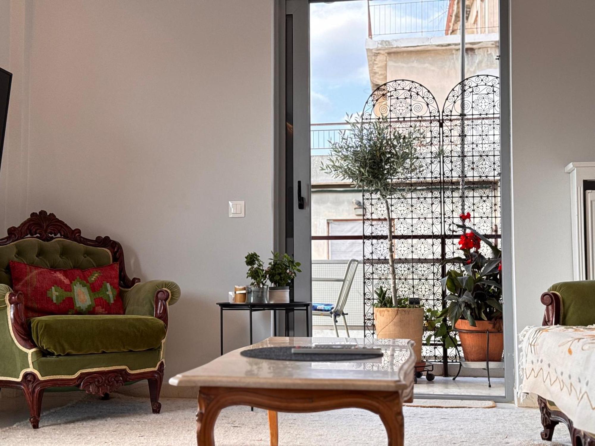 Friends & Family Apartment